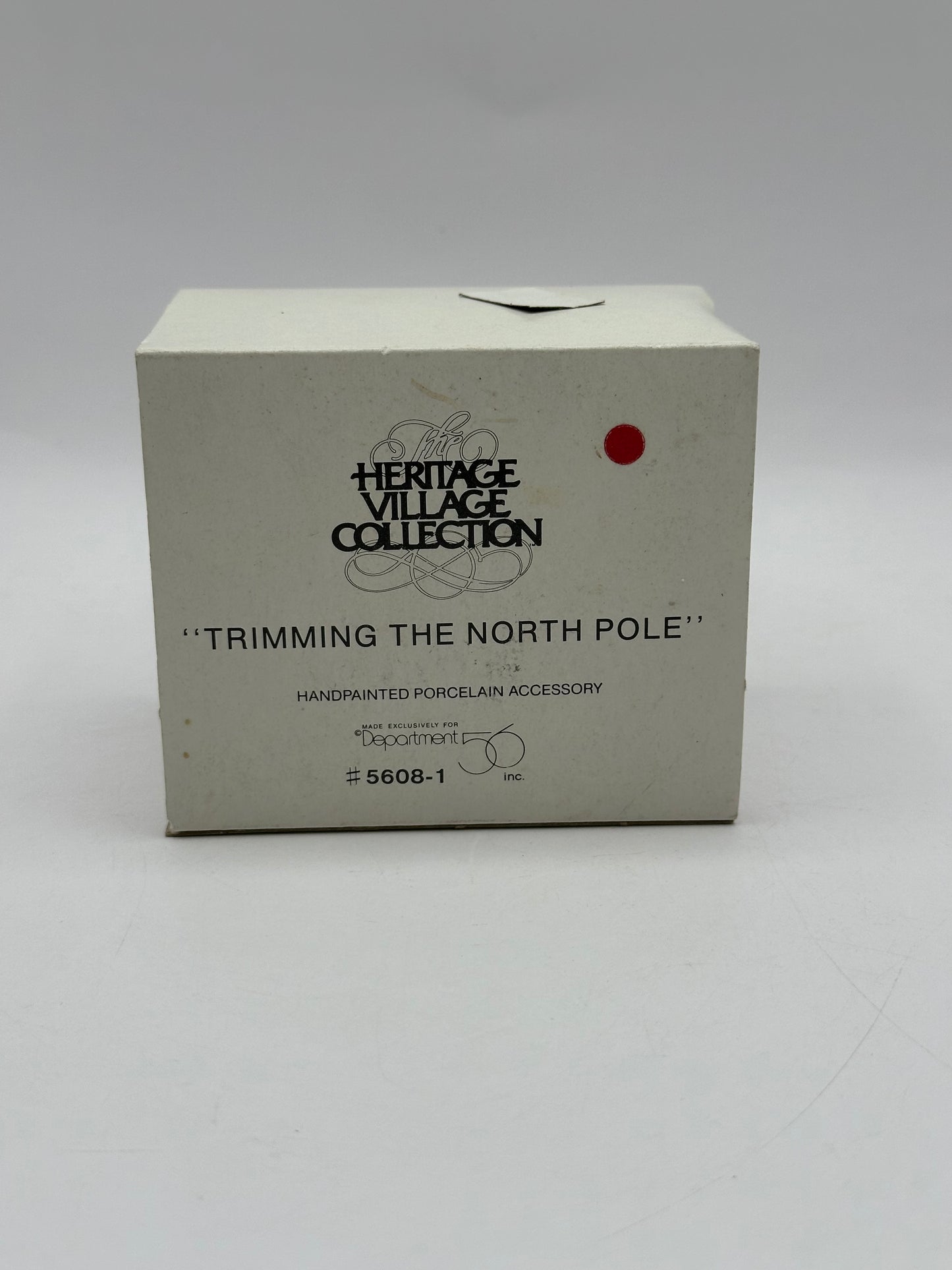 Department 56 - Trimming The North Pole - North Pole Series