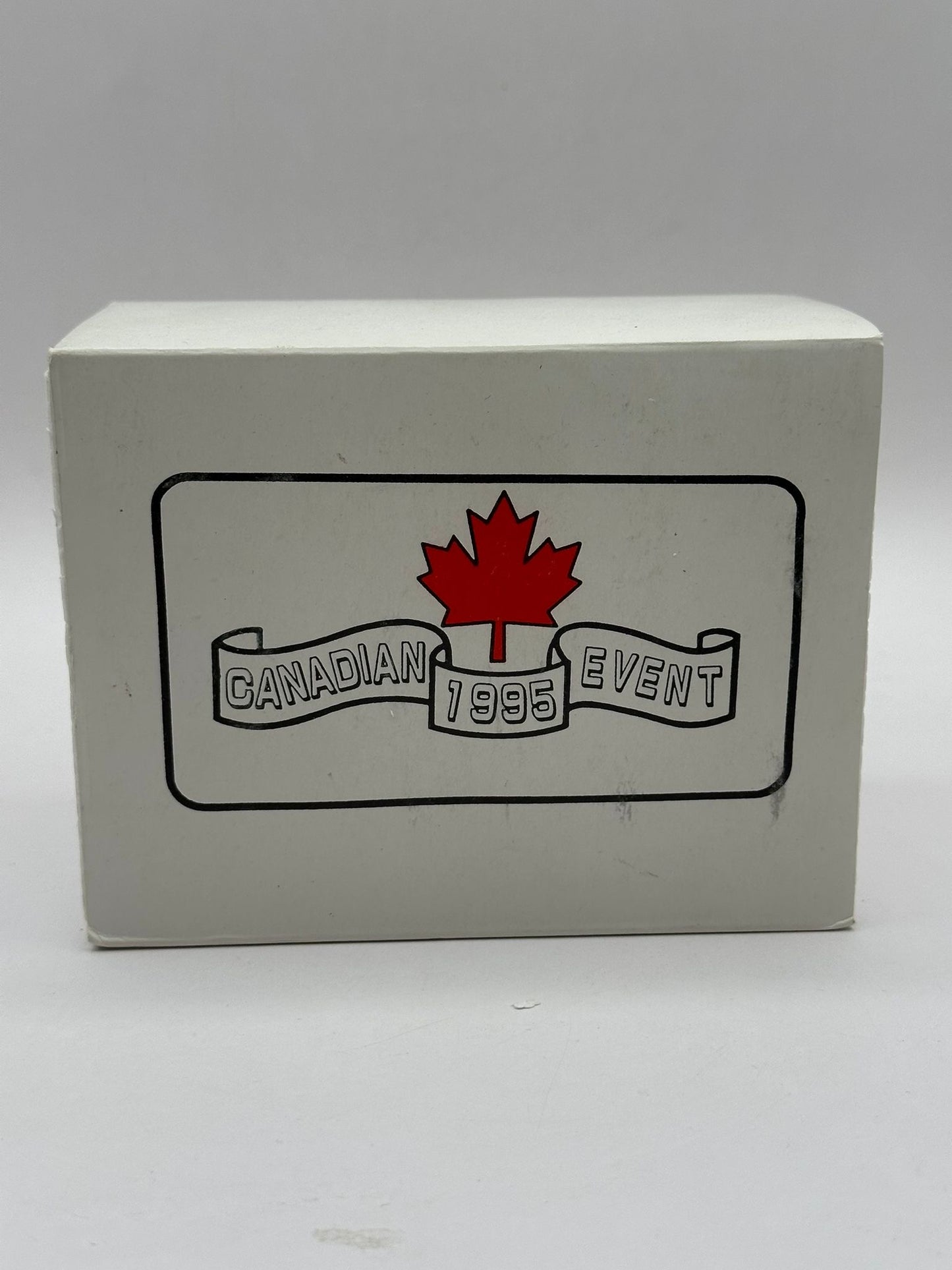 Department 56 - Village Express Van, Canadian Event - Village Accessories