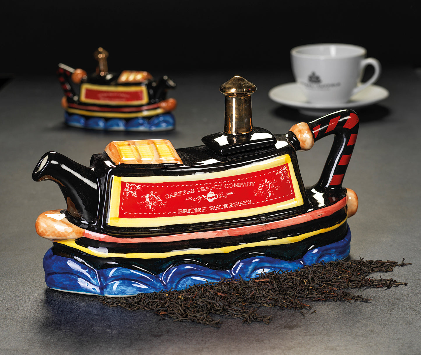 Carters of Suffolk - Canal Boat - Handmade Teapot