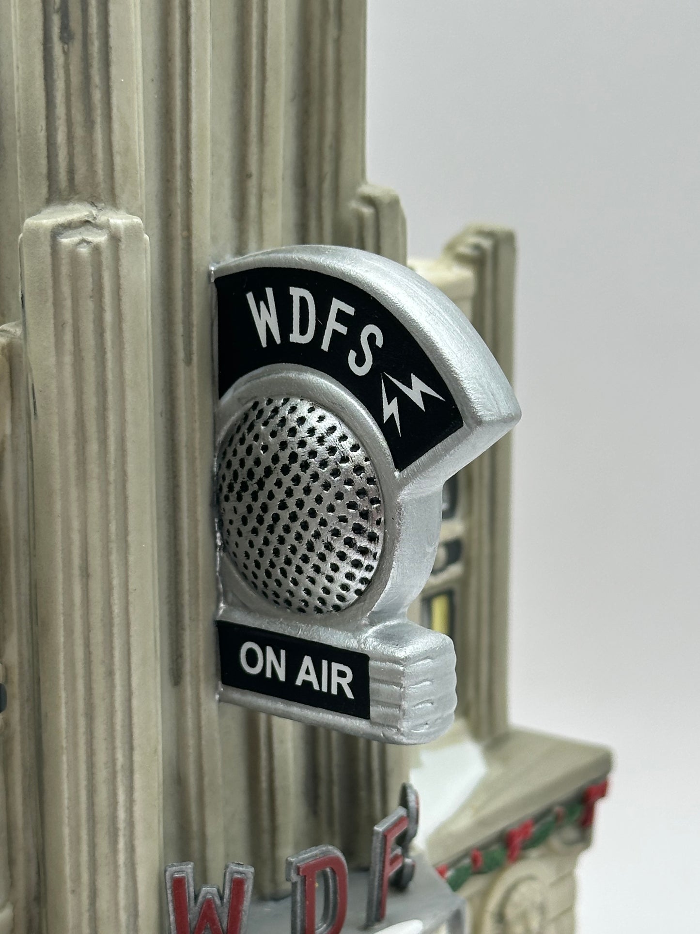 Department 56 - WDFS Radio - Christmas in the City