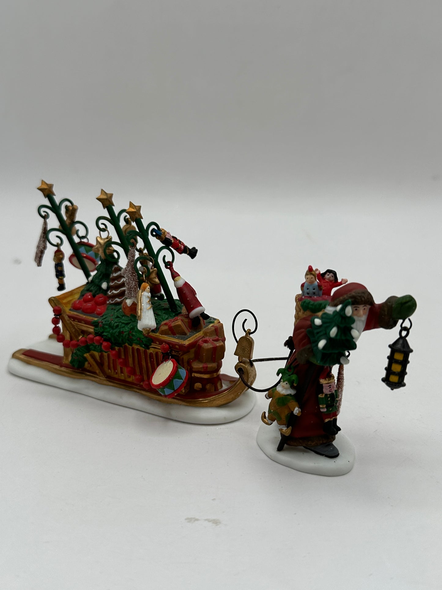 Department 56 - Father Christmas' Journey - Dickens' Village