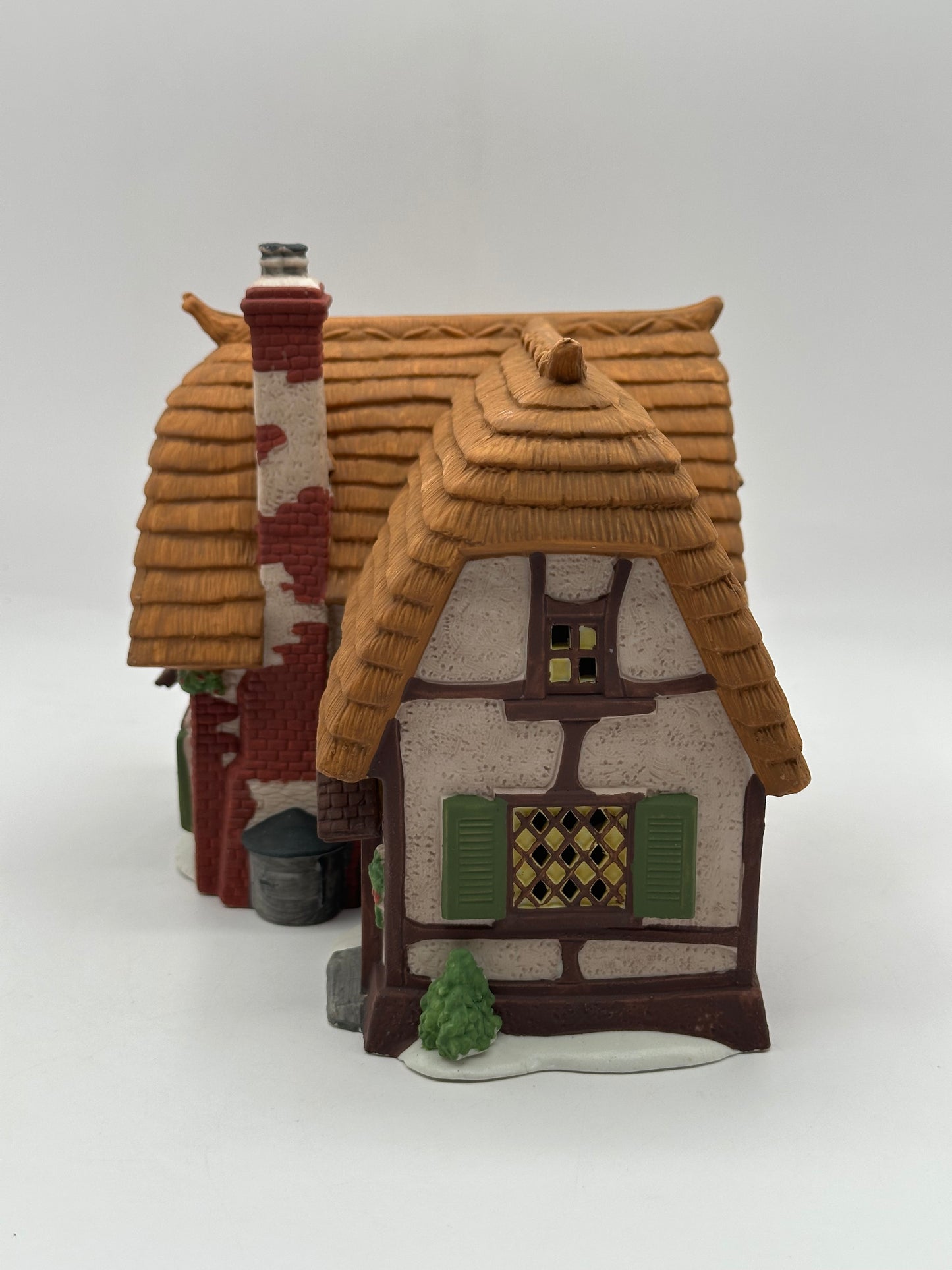 Department 56 - Cobb Cottage - Dickens' Village