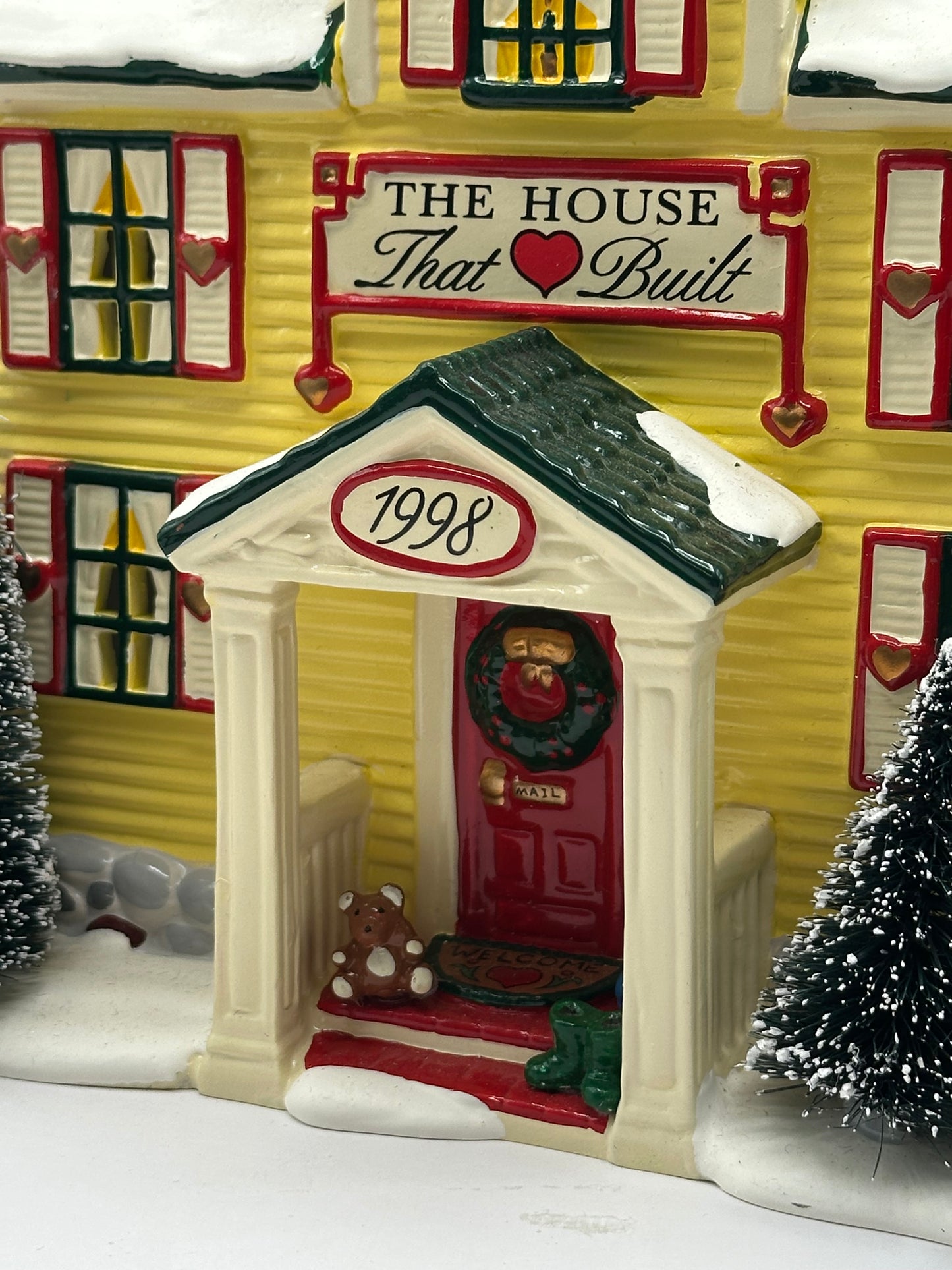 Department 56 - "The House that Love Built" Ronald McDonald House 1998