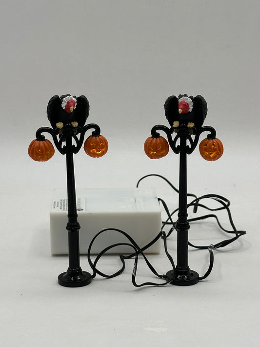Department 56 - Gothic Street Lamp - Snow Village Halloween