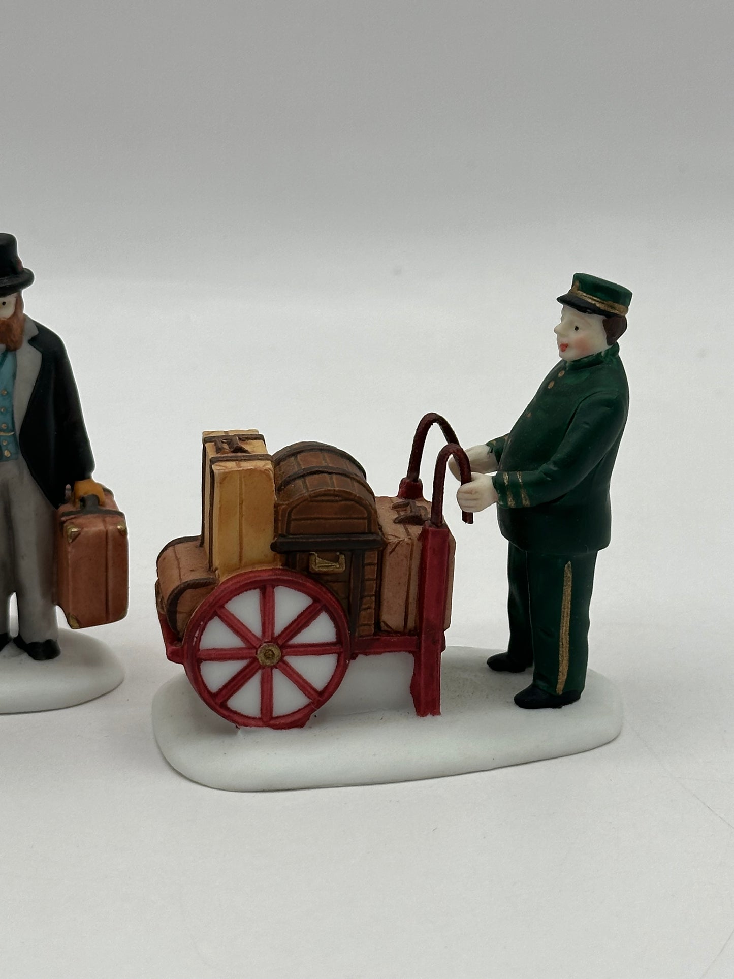 Department 56 - Holiday Travelers - Dickens' Village