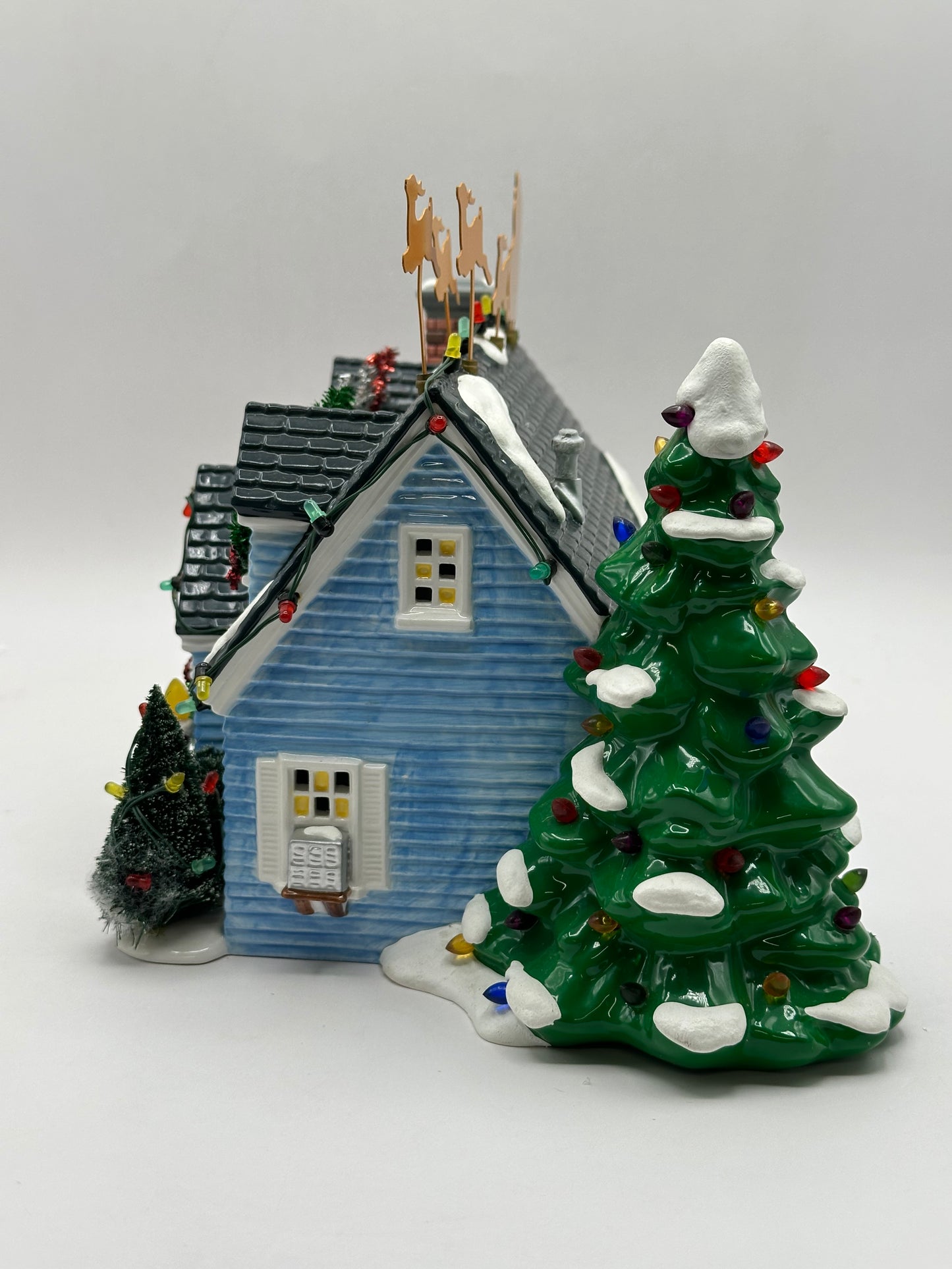 Department 56 - The Holiday House - Original Snow Village