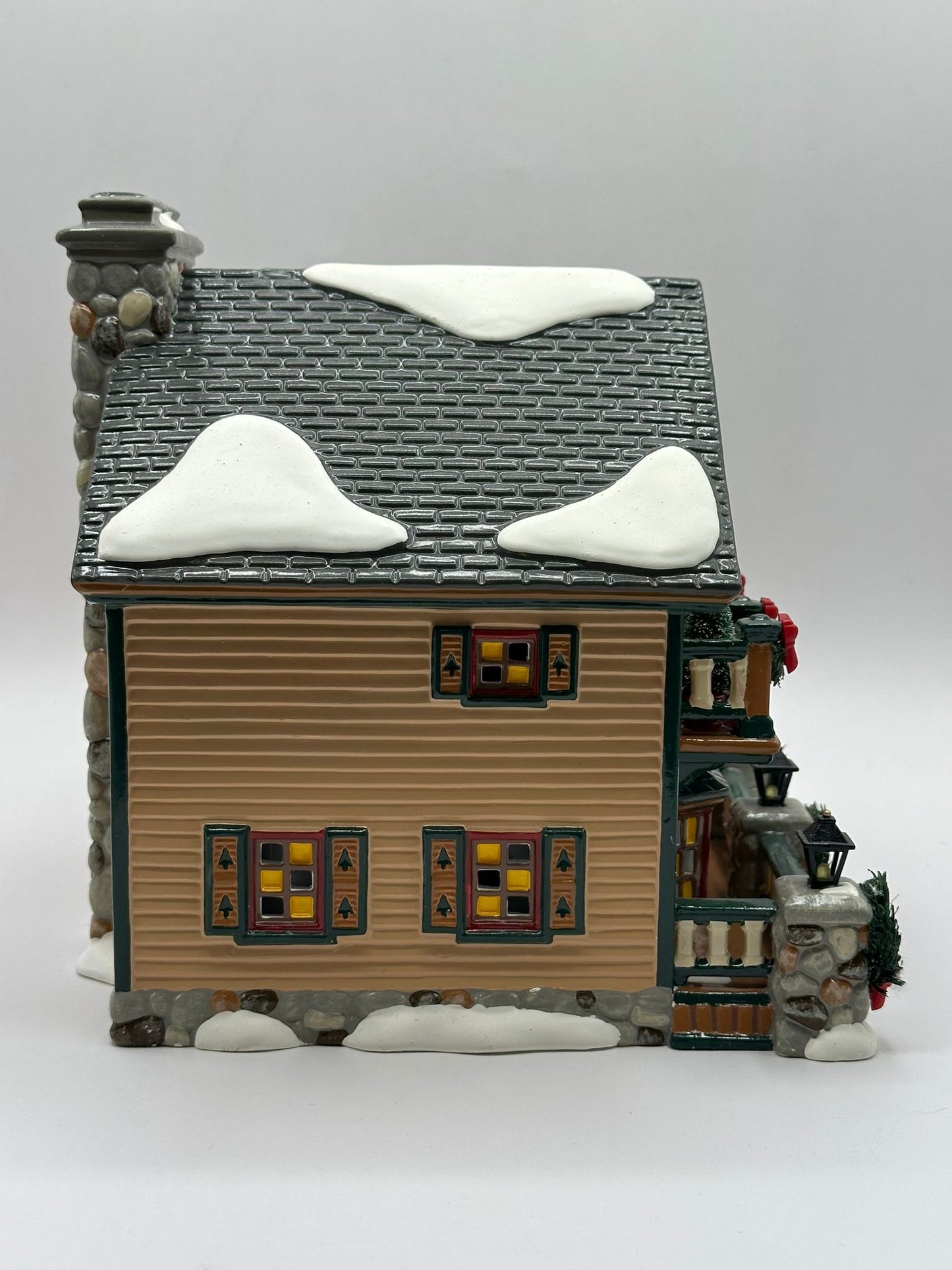 Department 56 - Christmas Lake Chalet - Original Snow Village