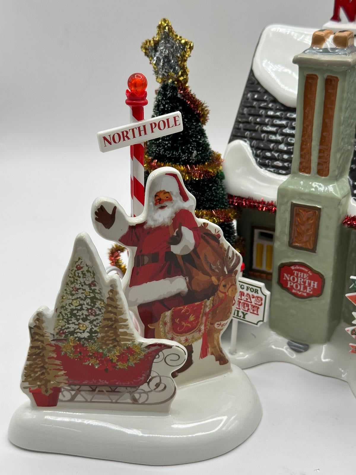 Department 56 - The North Pole House (Christmas Lane) - Original Snow Village