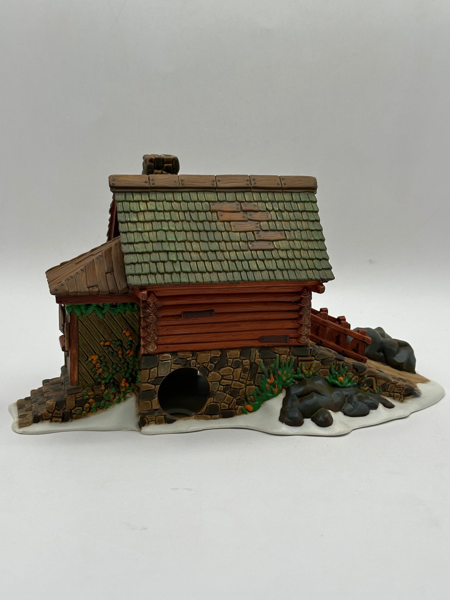 Department 56 - Semple&#39;s Smokehouse- New England Village