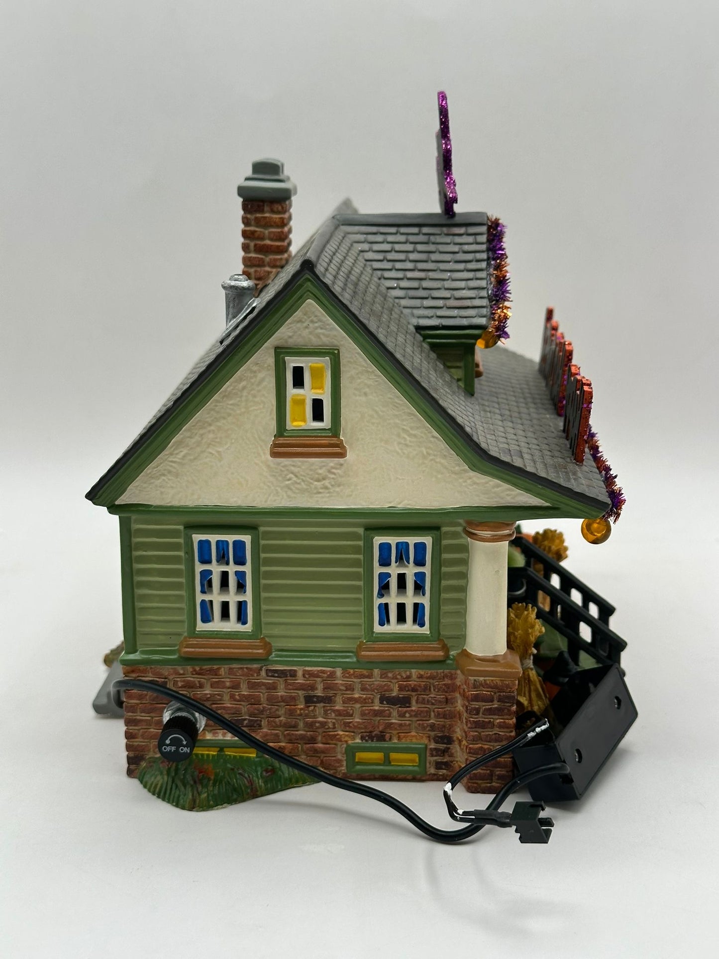 Department 56 - 1031 Trick-Or-Treat Drive - Snow Village Halloween