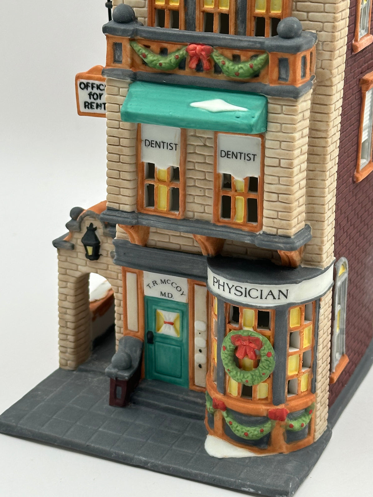 Department 56 - The Doctor's Office - Christmas in the City