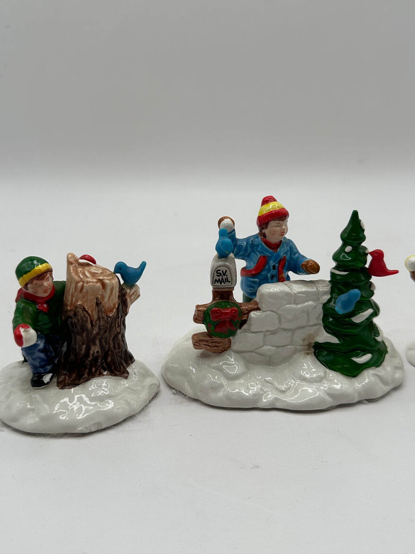 Department 56 - Snowball Fort - Original Snow Village