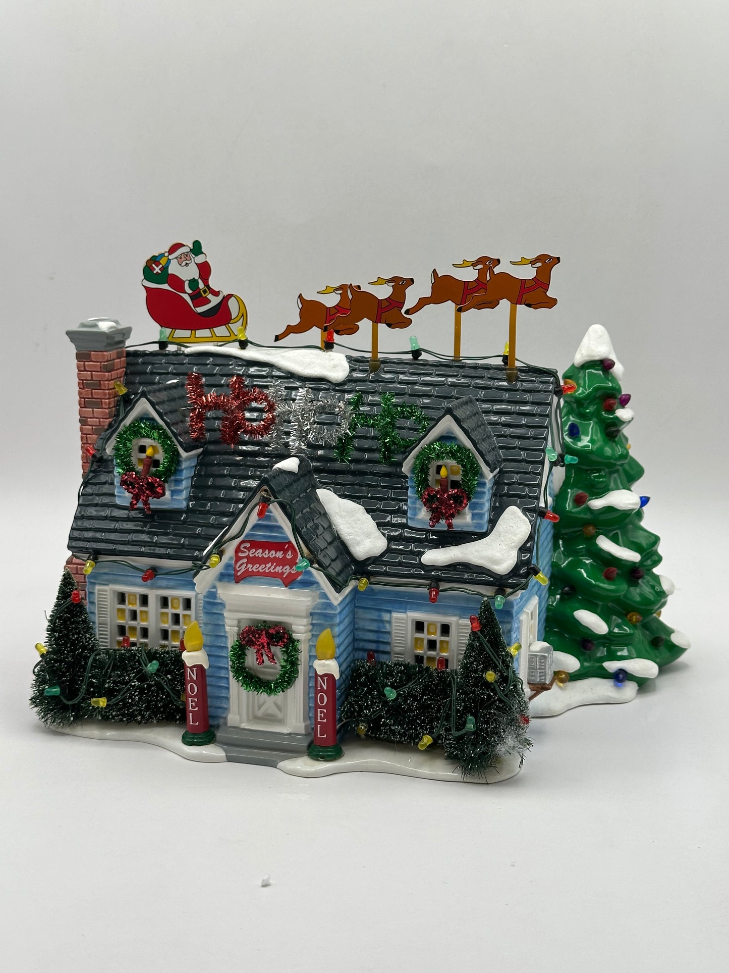 Department 56 - The Holiday House - Original Snow Village