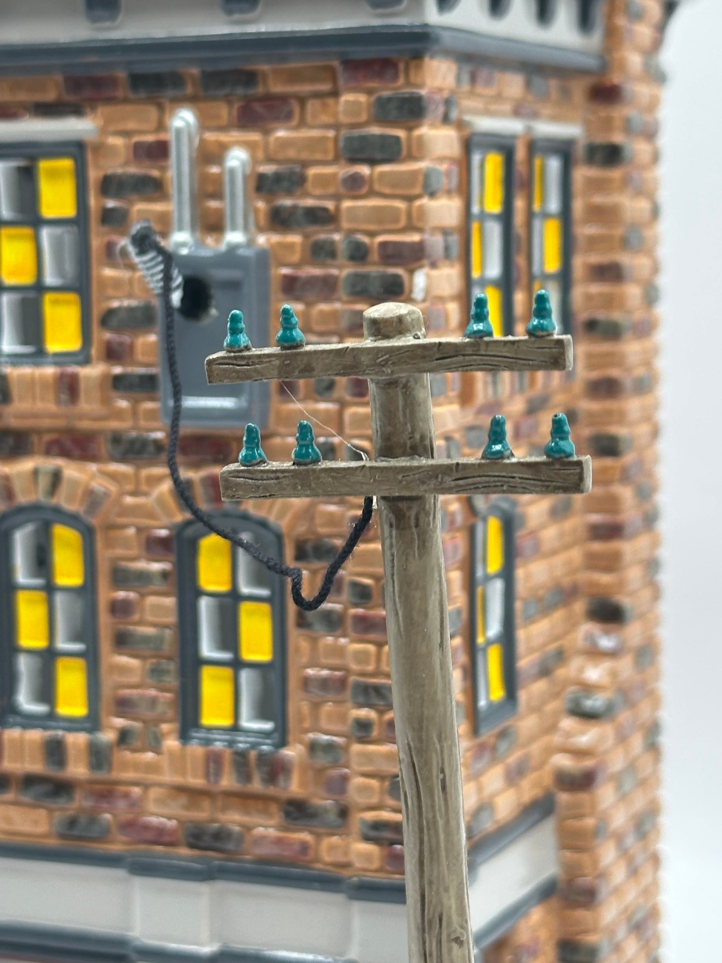 Department 56 - Village Phone Company - Original Snow Village