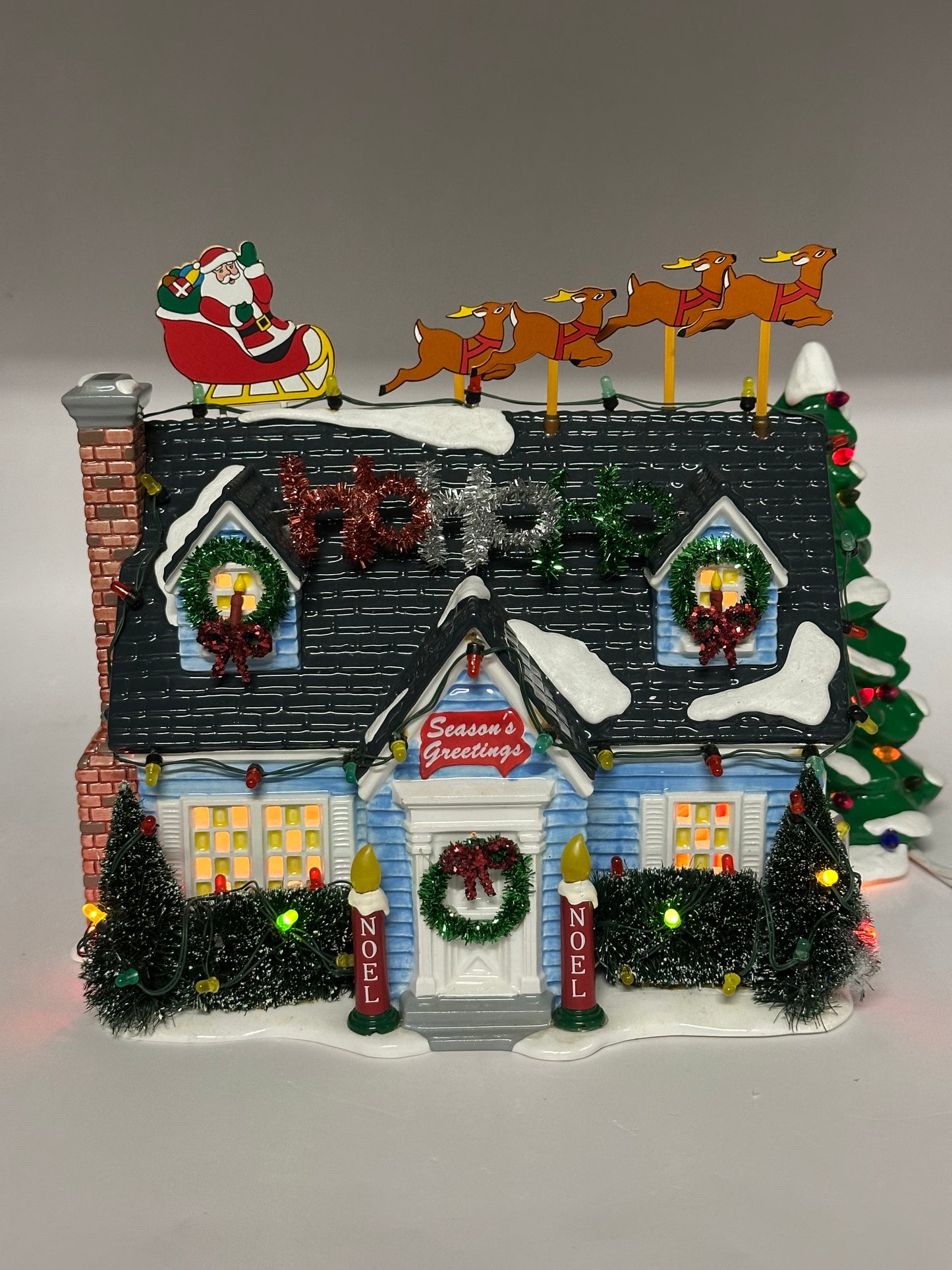 Department 56 - The Holiday House - Original Snow Village