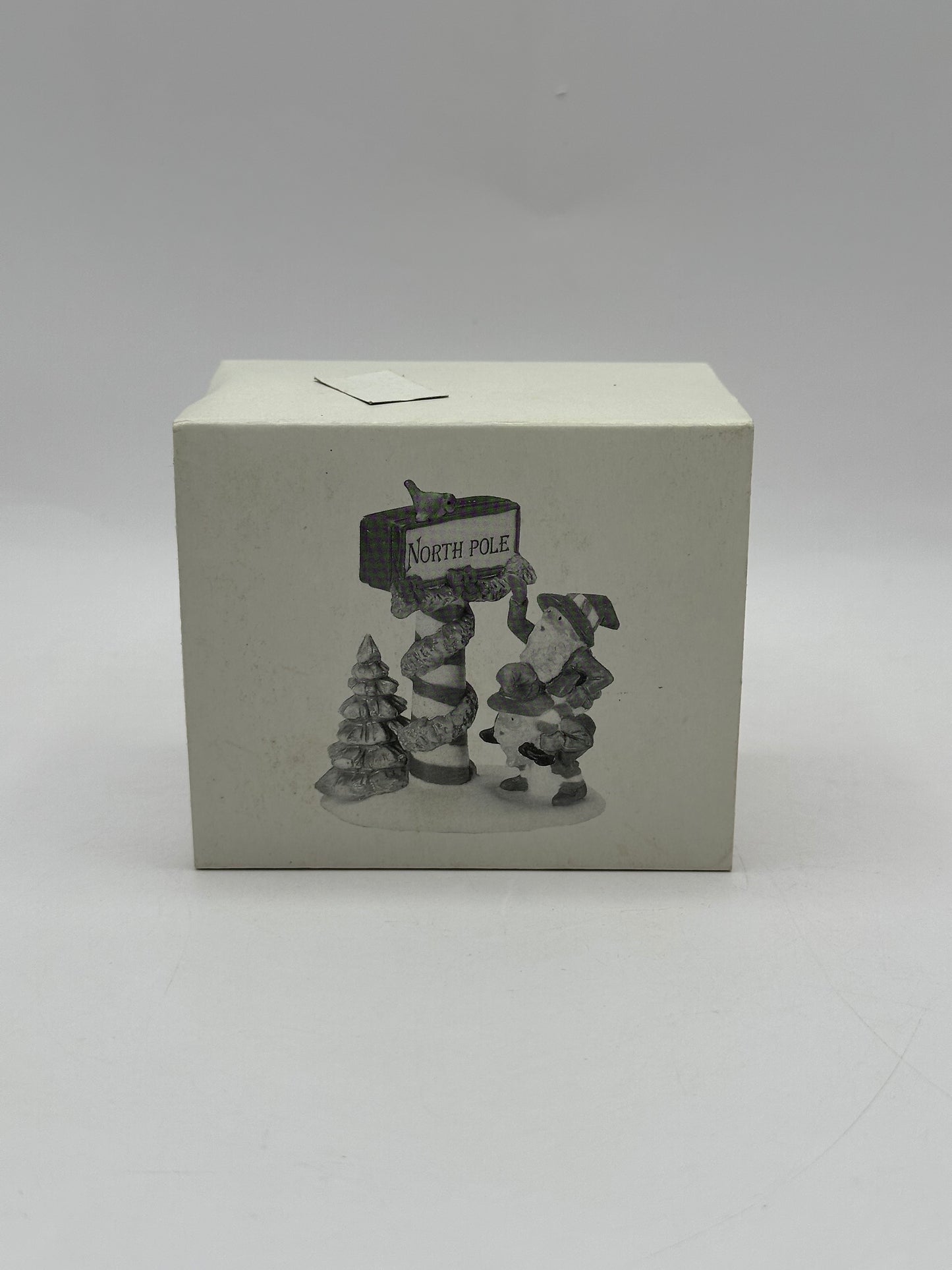 Department 56 - Trimming The North Pole - North Pole Series