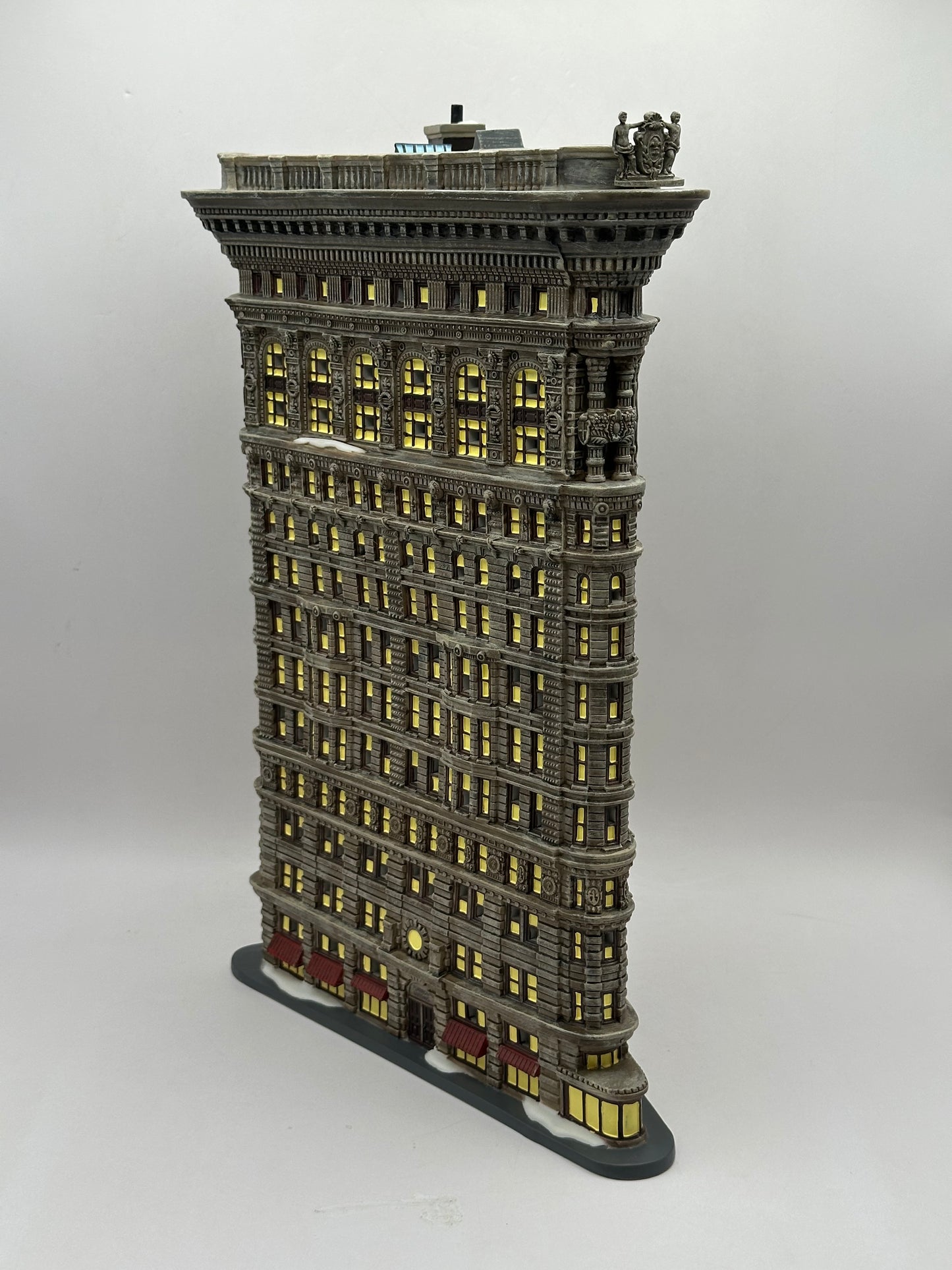 Department 56 - Flatiron Building - Christmas in the City