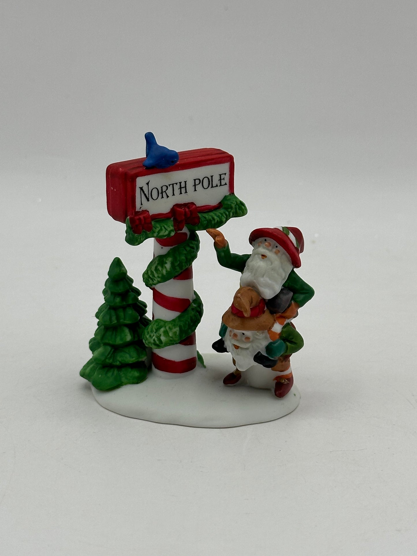 Department 56 - Trimming The North Pole - North Pole Series