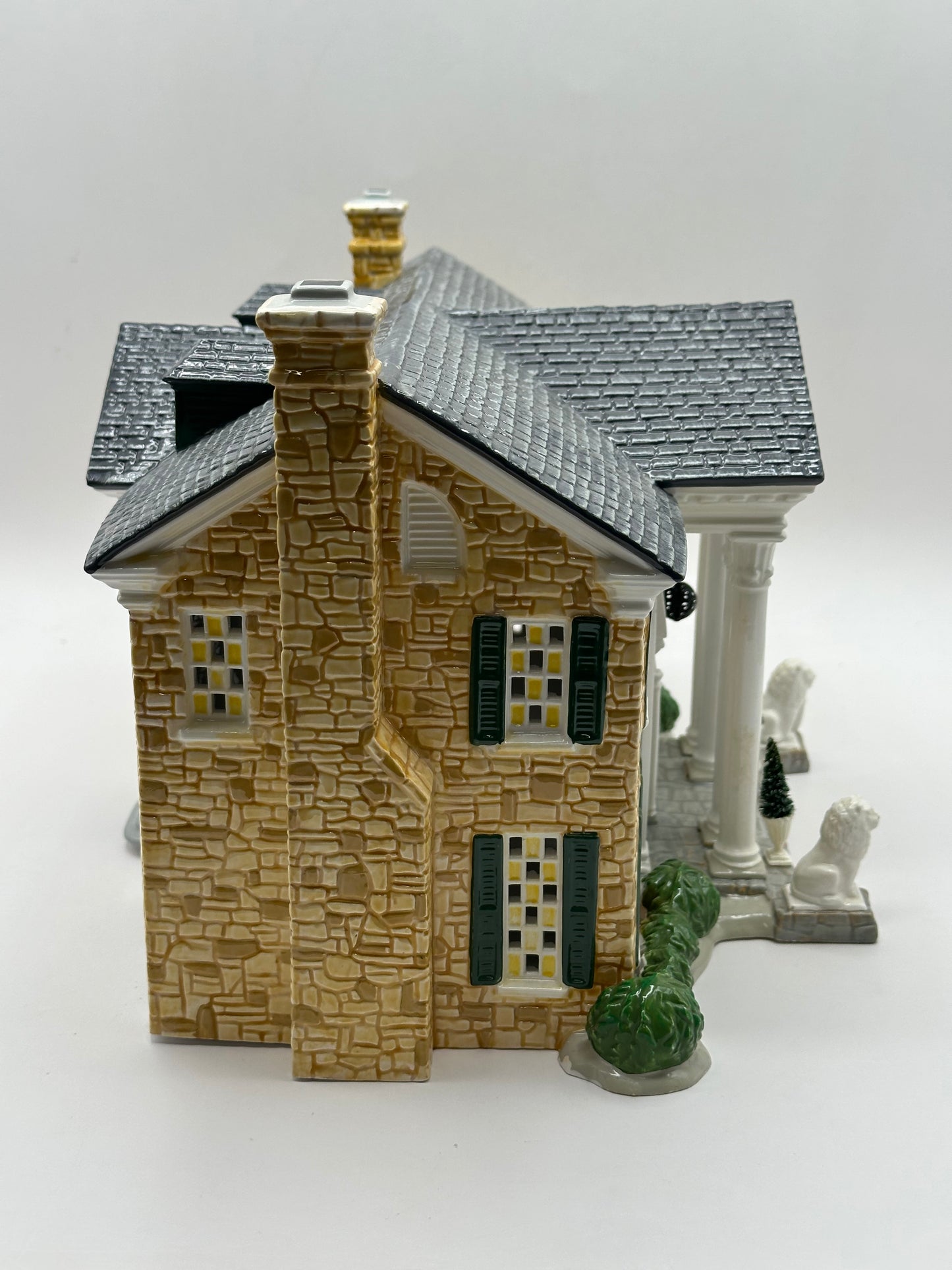 Department 56 - Elvis Presley's Graceland Gift Set - Original Snow Village