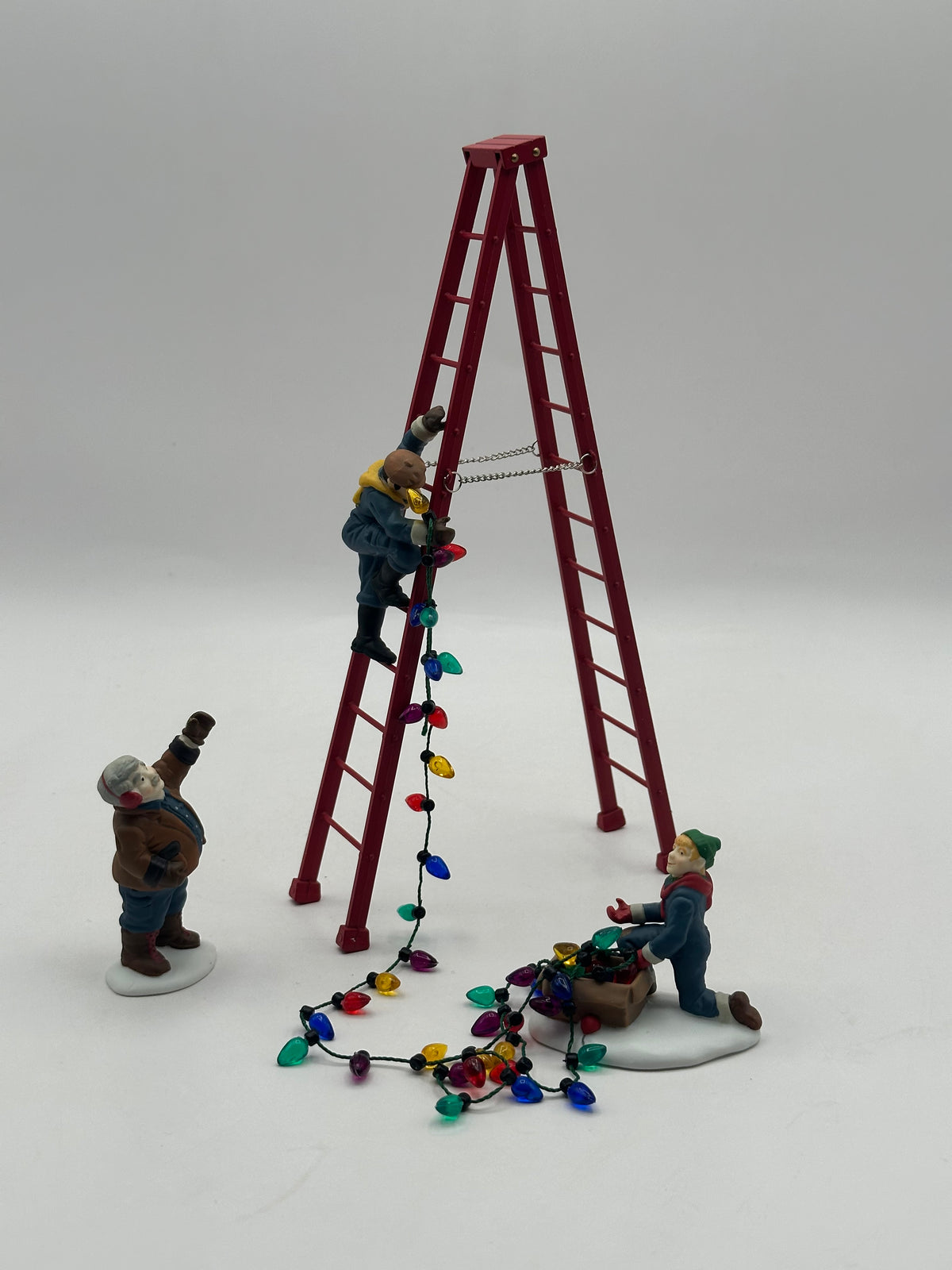 Department 56 - Town Tree Trimmers - Christmas in the City