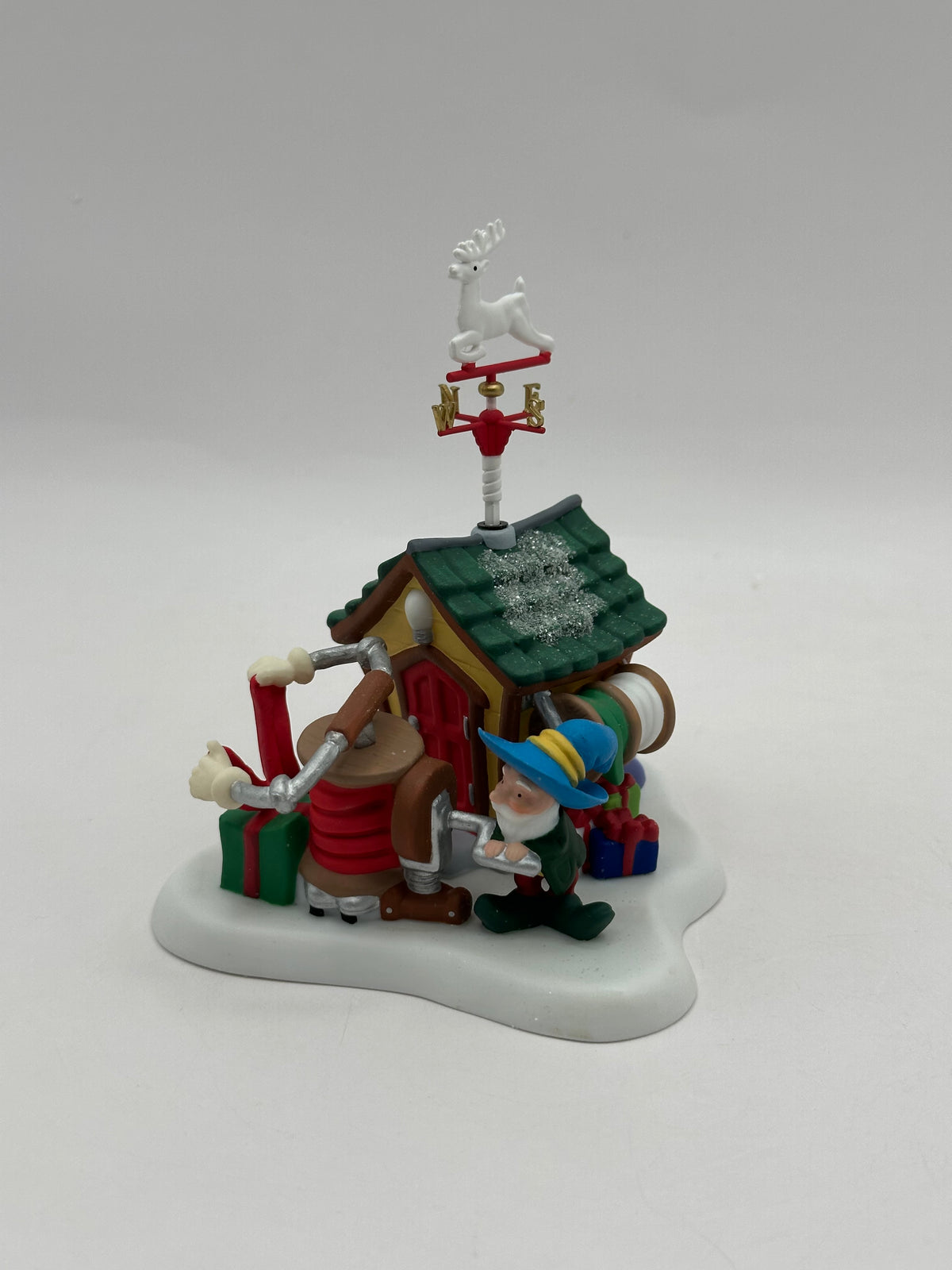 Department 56 - Wrap And Roll - North Pole Series