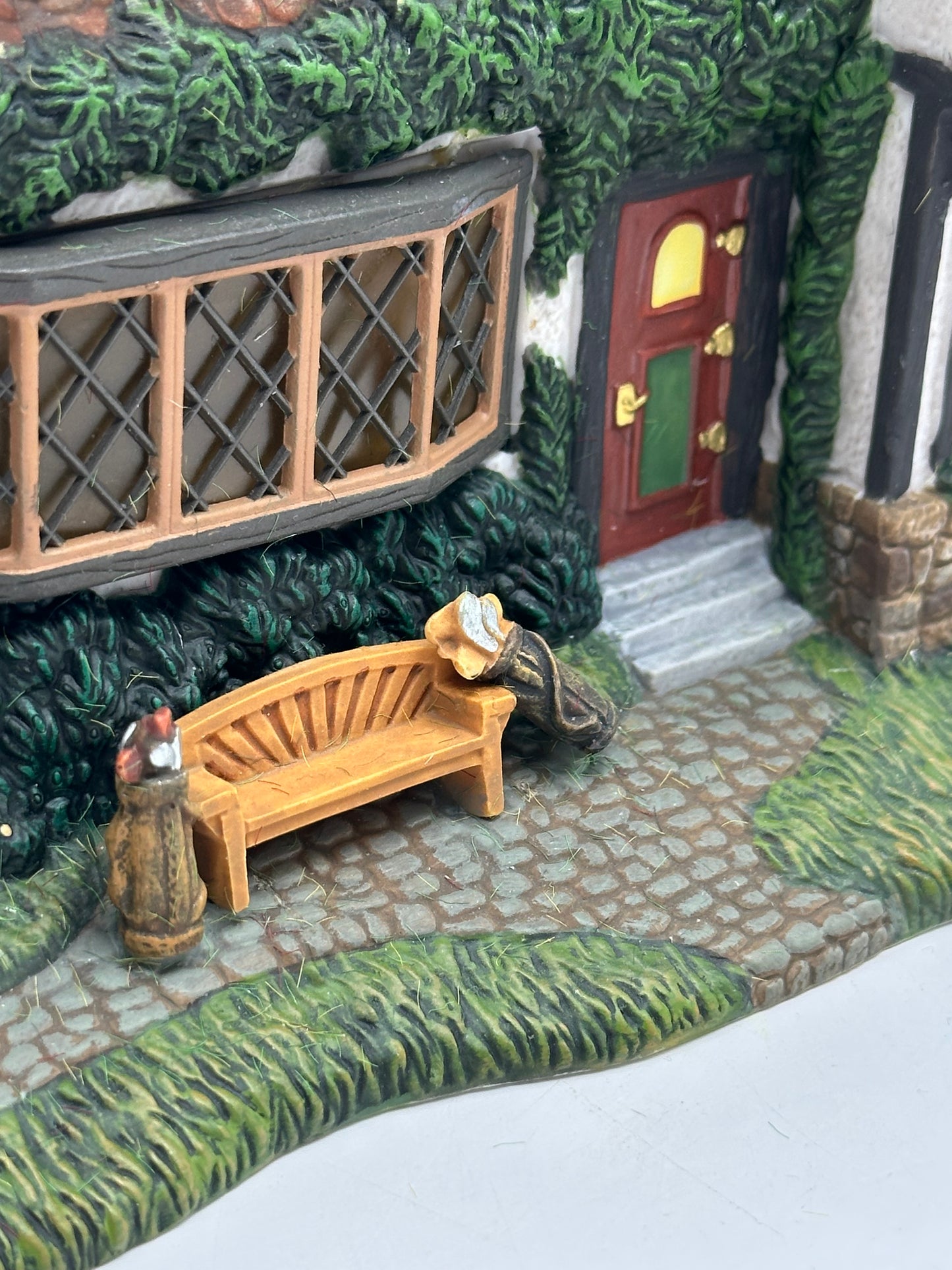Department 56 - Burwickglen Golf Clubhouse - Dickens' Village