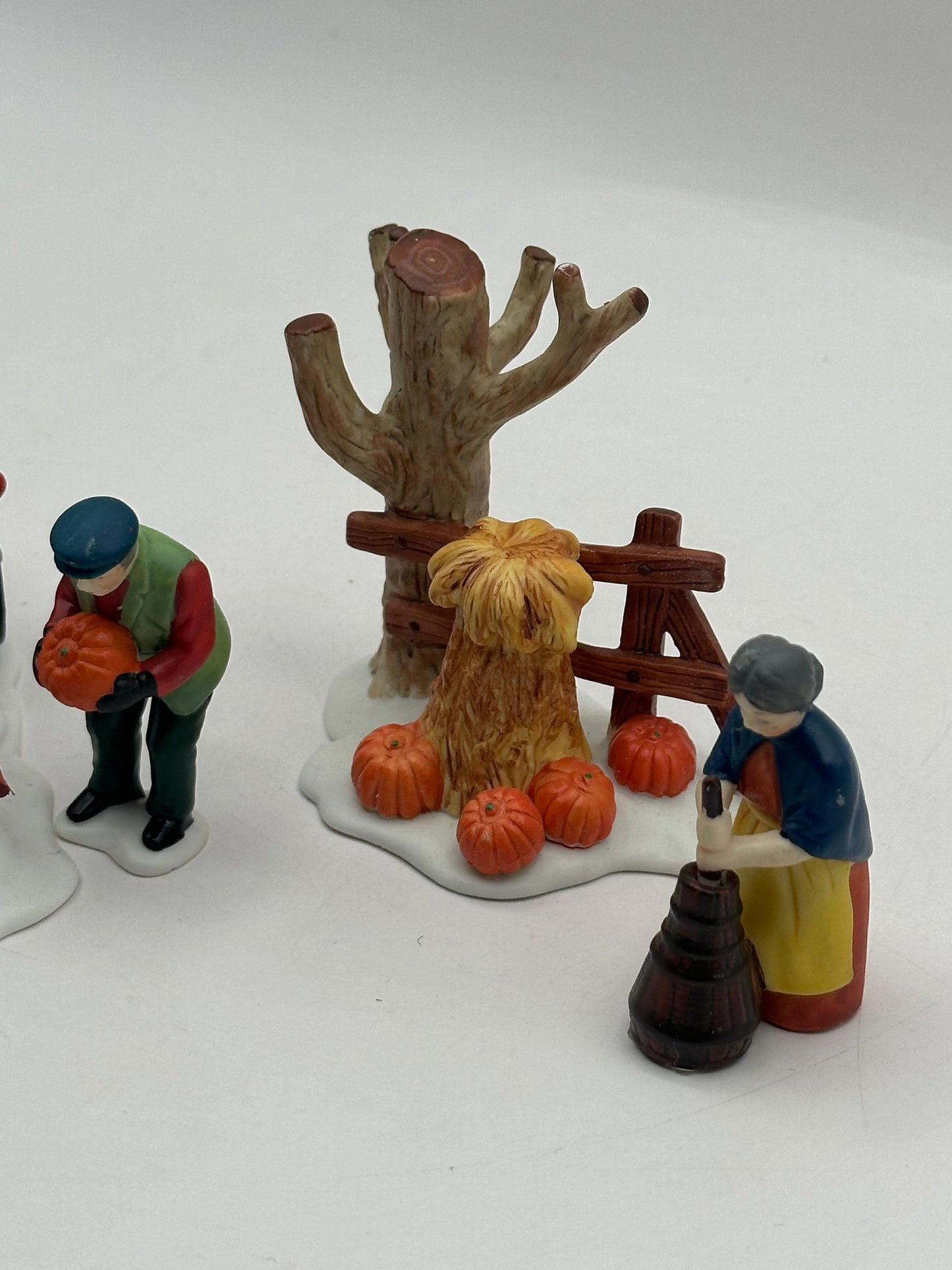 Department 56 - Harvest Time - New England Village