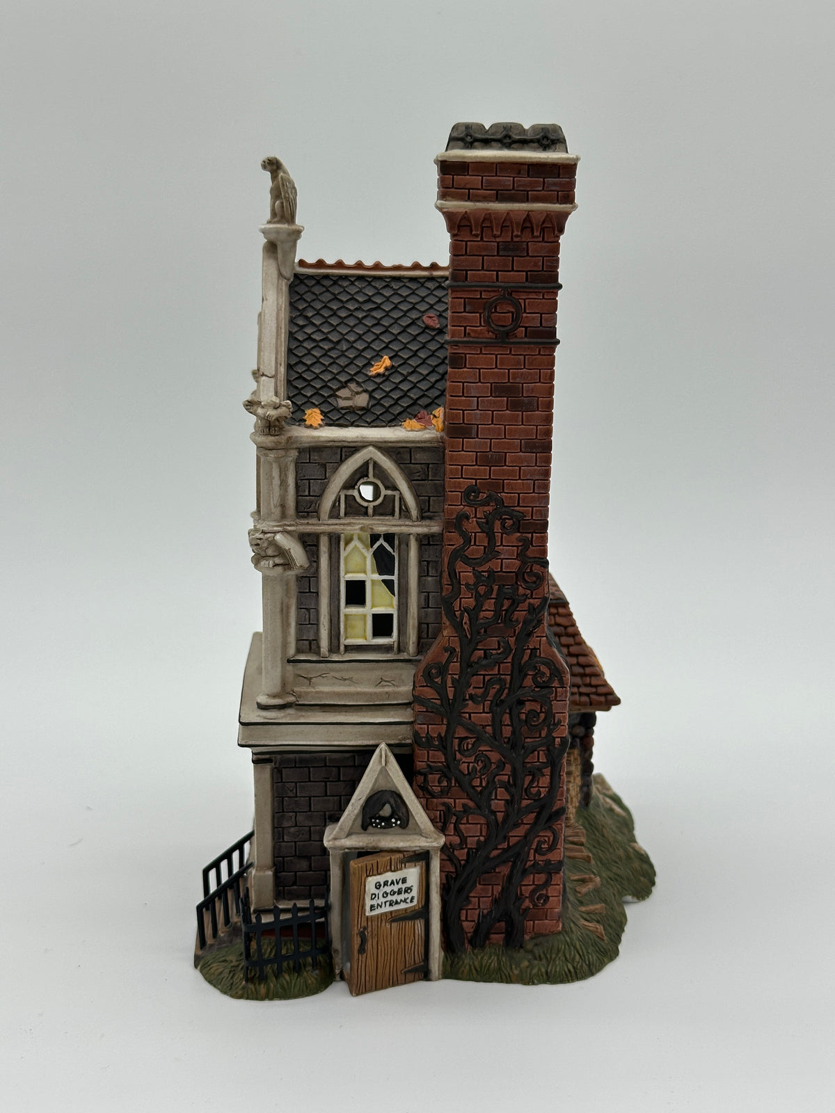 Department 56 - Mordecai Mould Undertaker - Dickens' Village (All Hallows' Eve)