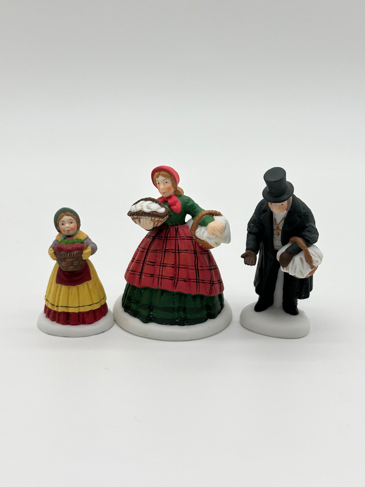 Department 56 - The Spirit of Giving - Dickens’ Village