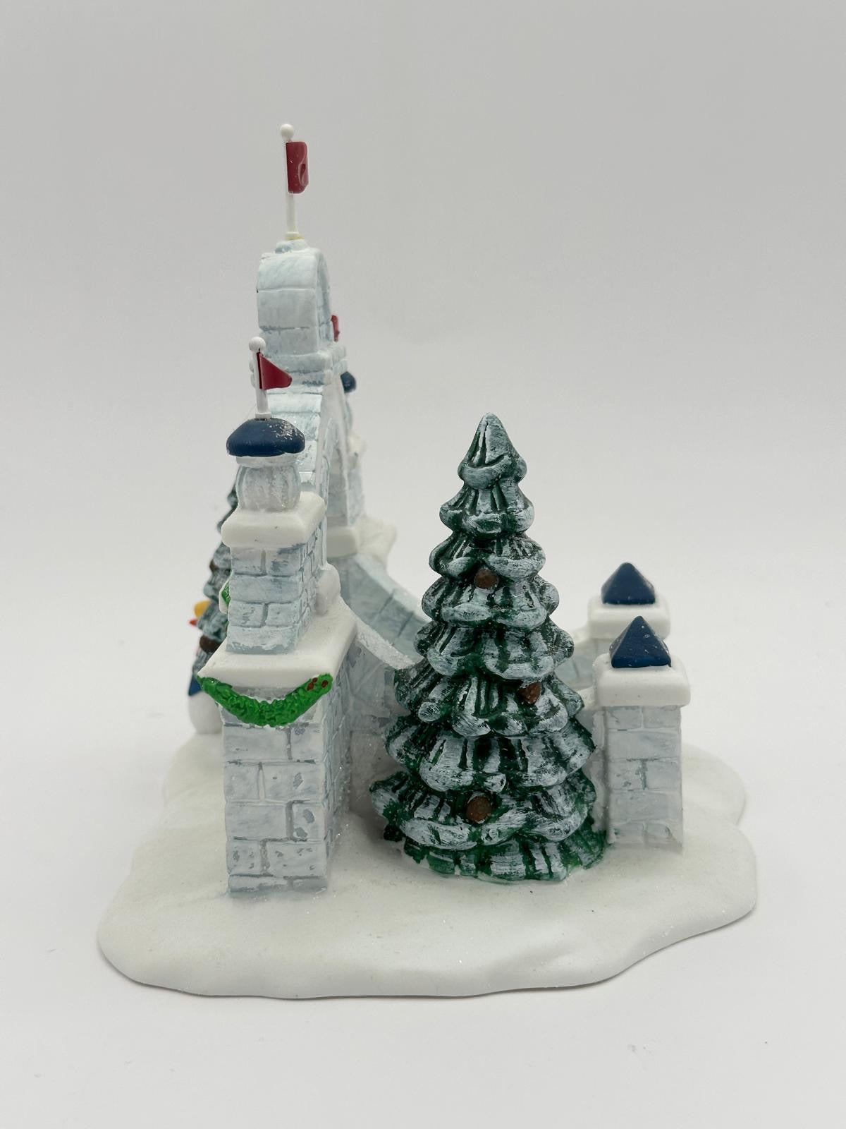 Department 56 - North Pole Gate - North Pole Series