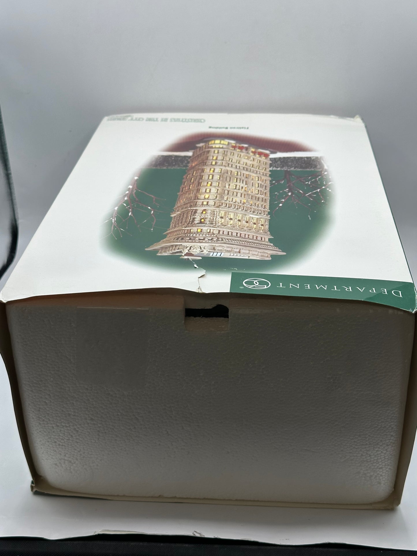 Department 56 - Flatiron Building - Christmas in the City