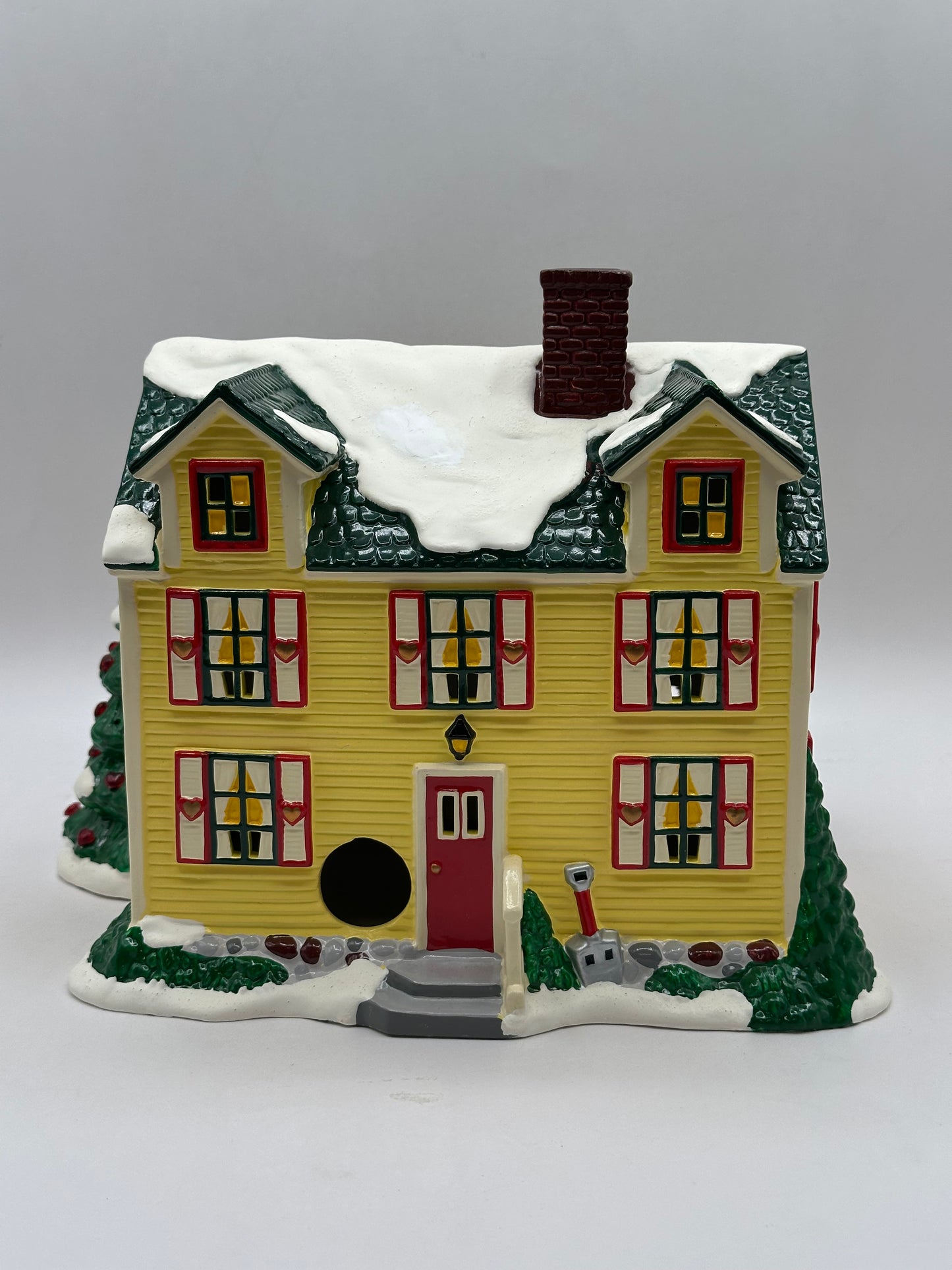 Department 56 - "The House that Love Built" Ronald McDonald House 1998