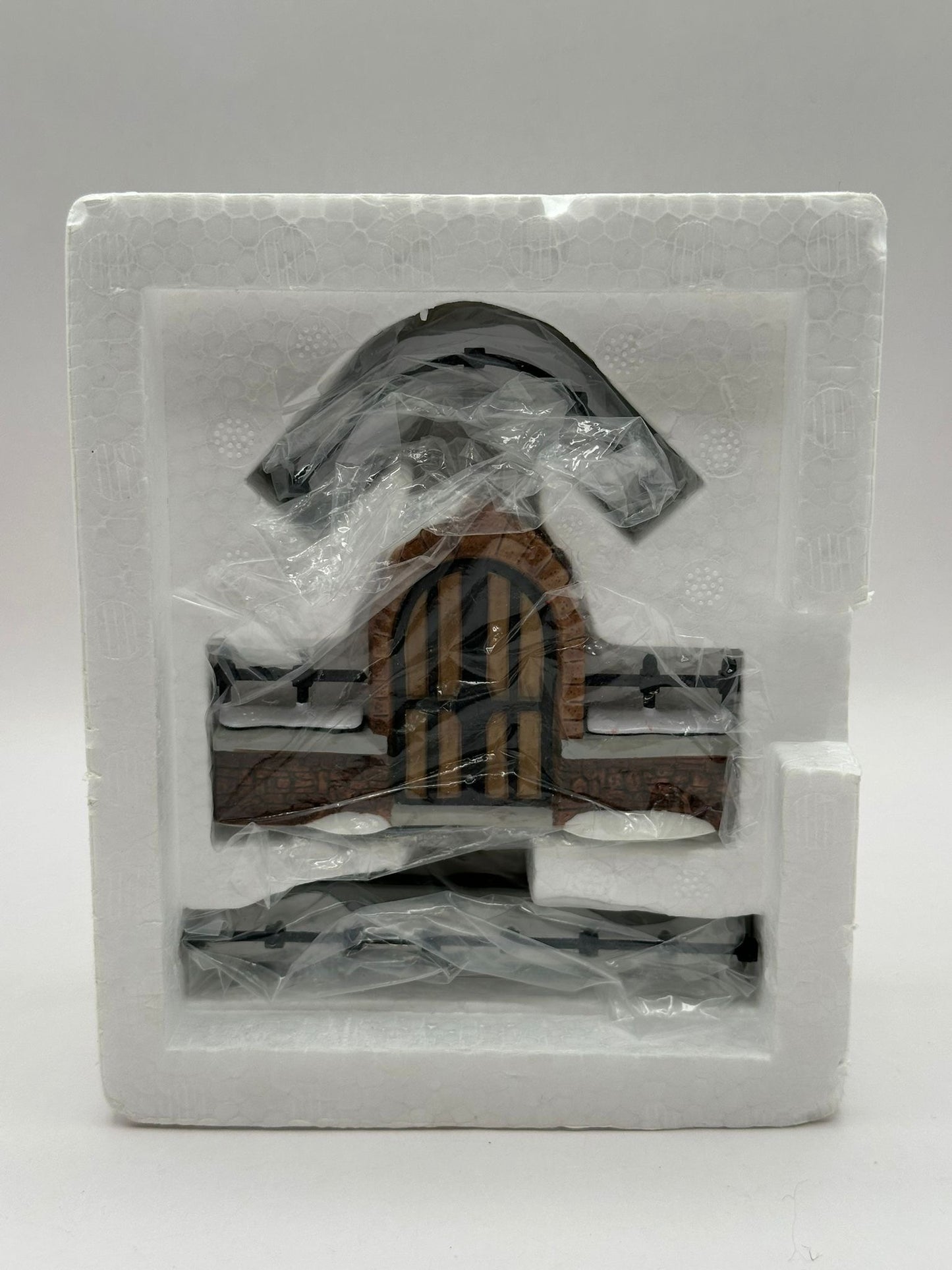 Department 56 - Churchyard Fence Gate - Dickens' Village