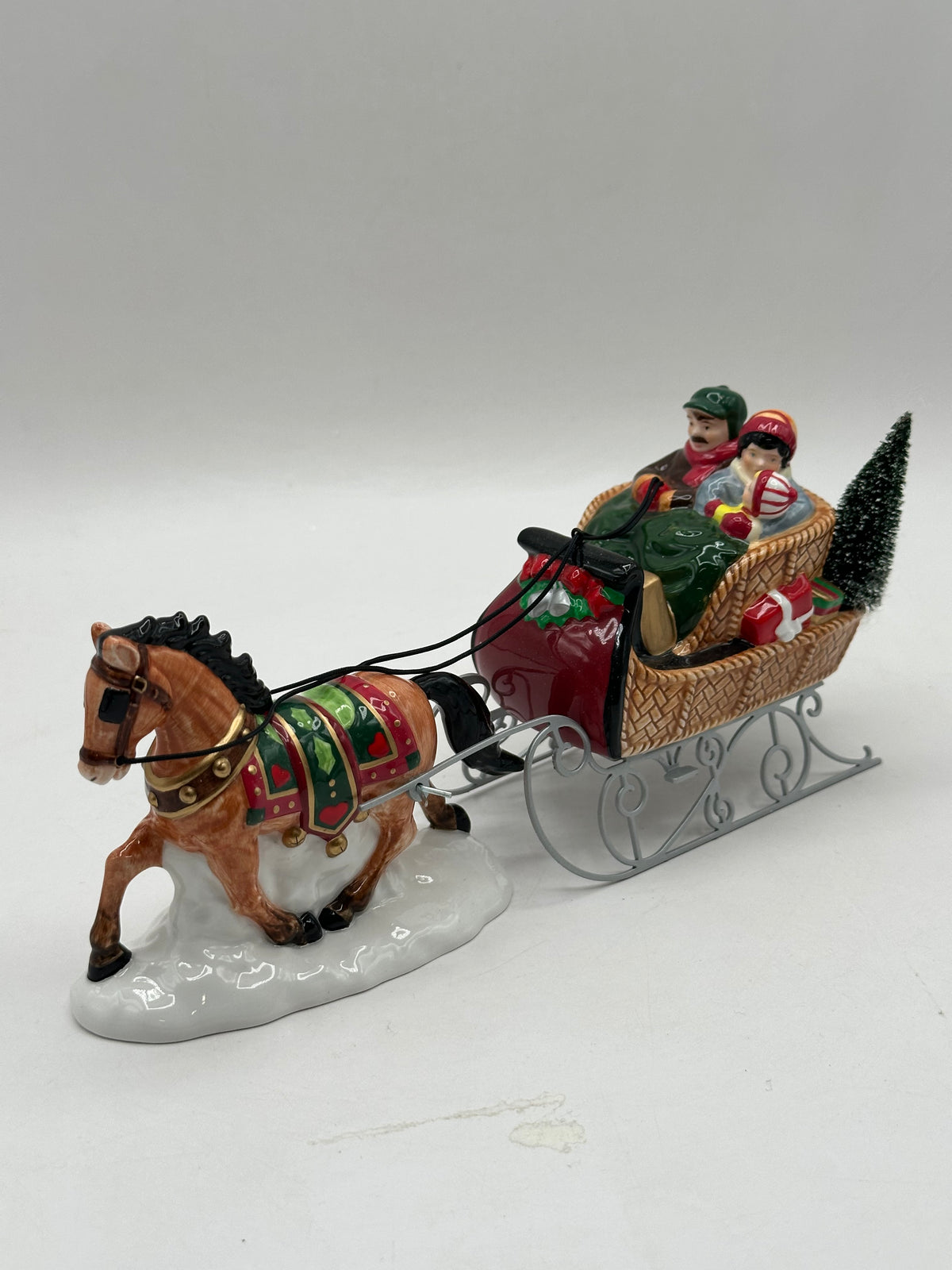 Department 56 - A Holiday Sleigh Ride Together - Original Snow Village