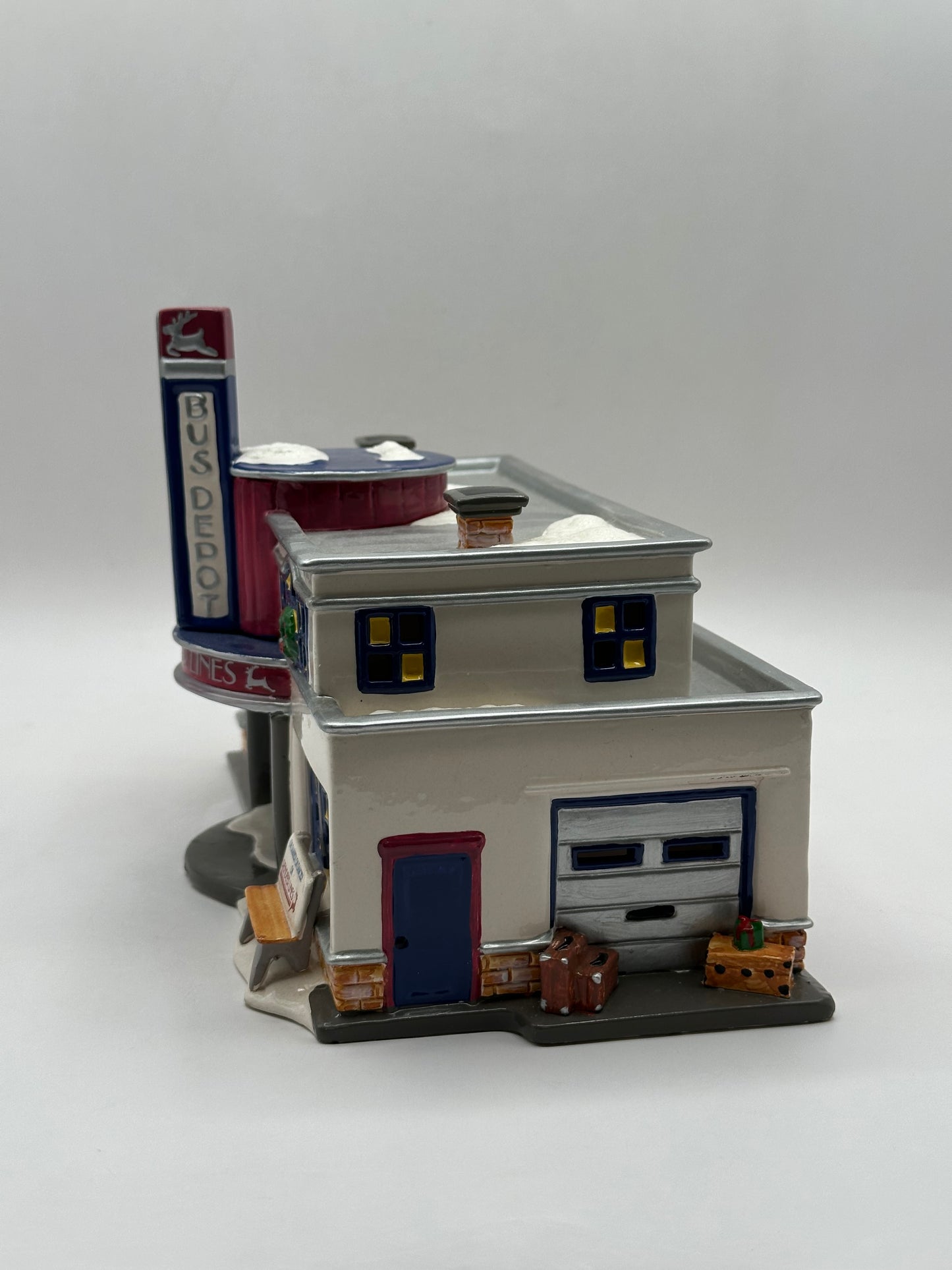 Department 56 - Reindeer Bus Depot - Original Snow Village