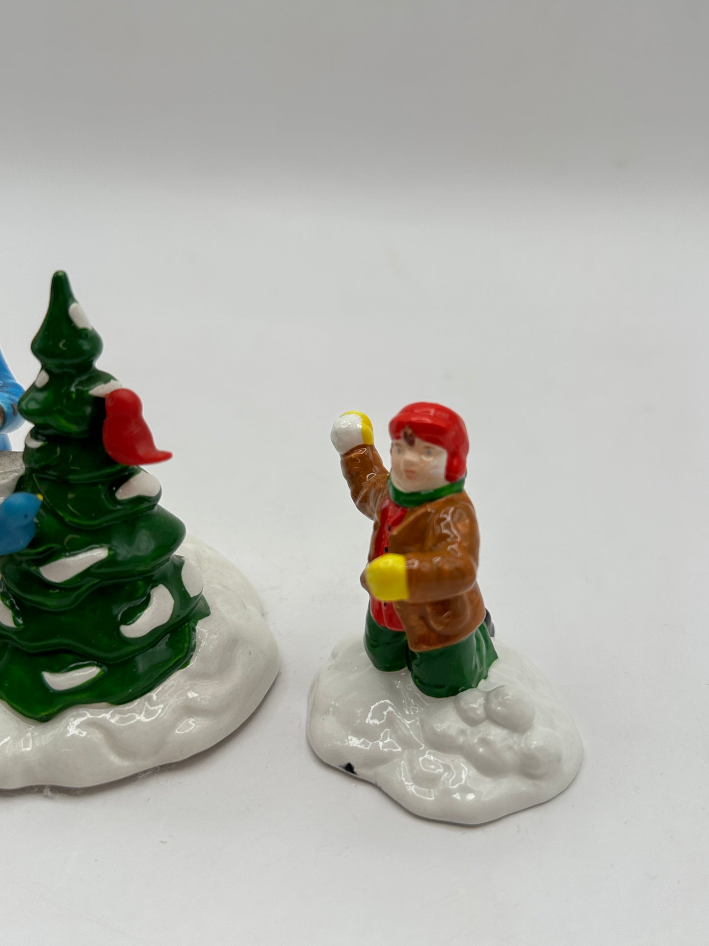 Department 56 - Snowball Fort - Original Snow Village