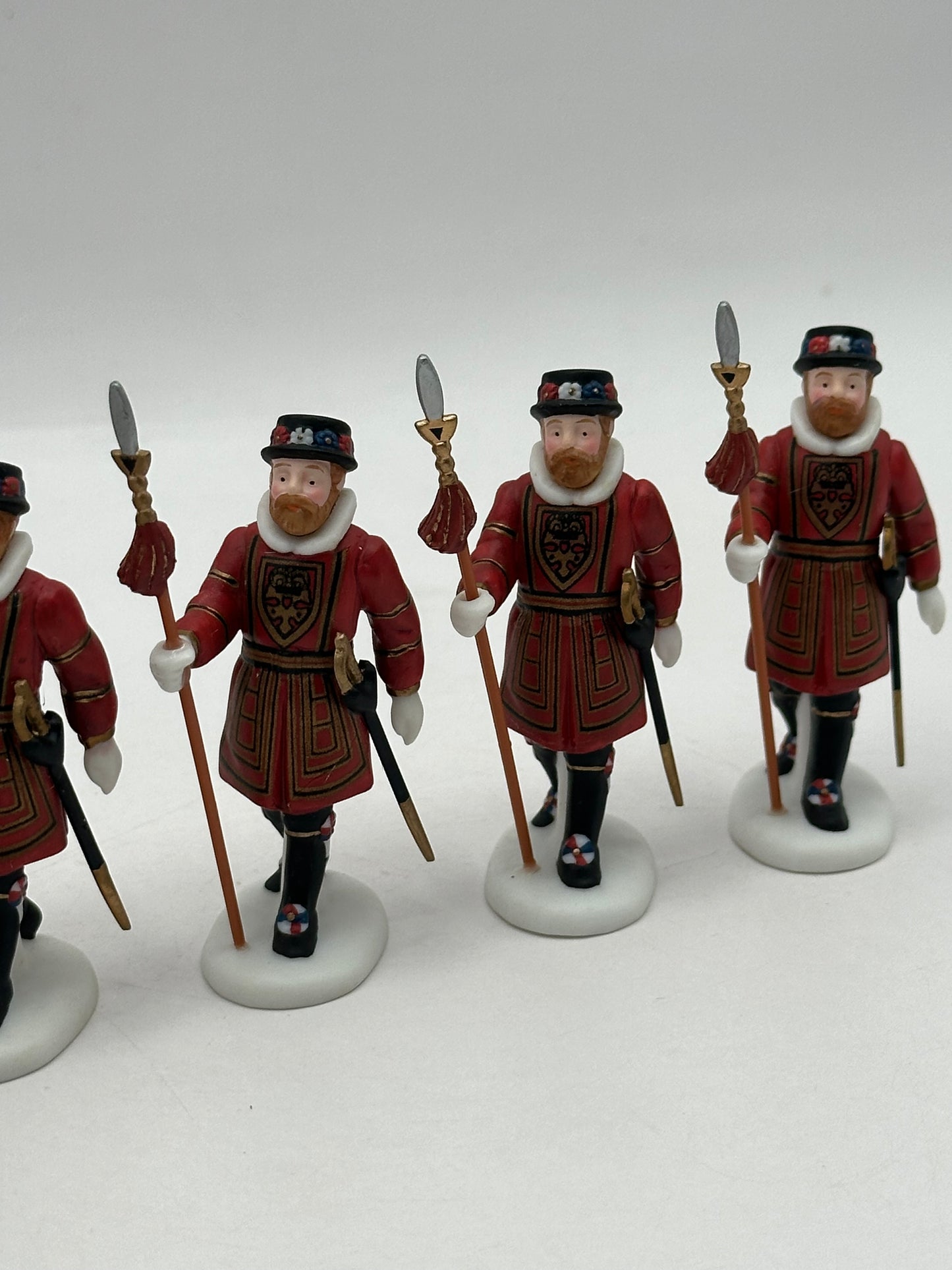 Department 56 - Yeomen Of The Guard - Dickens’ Village