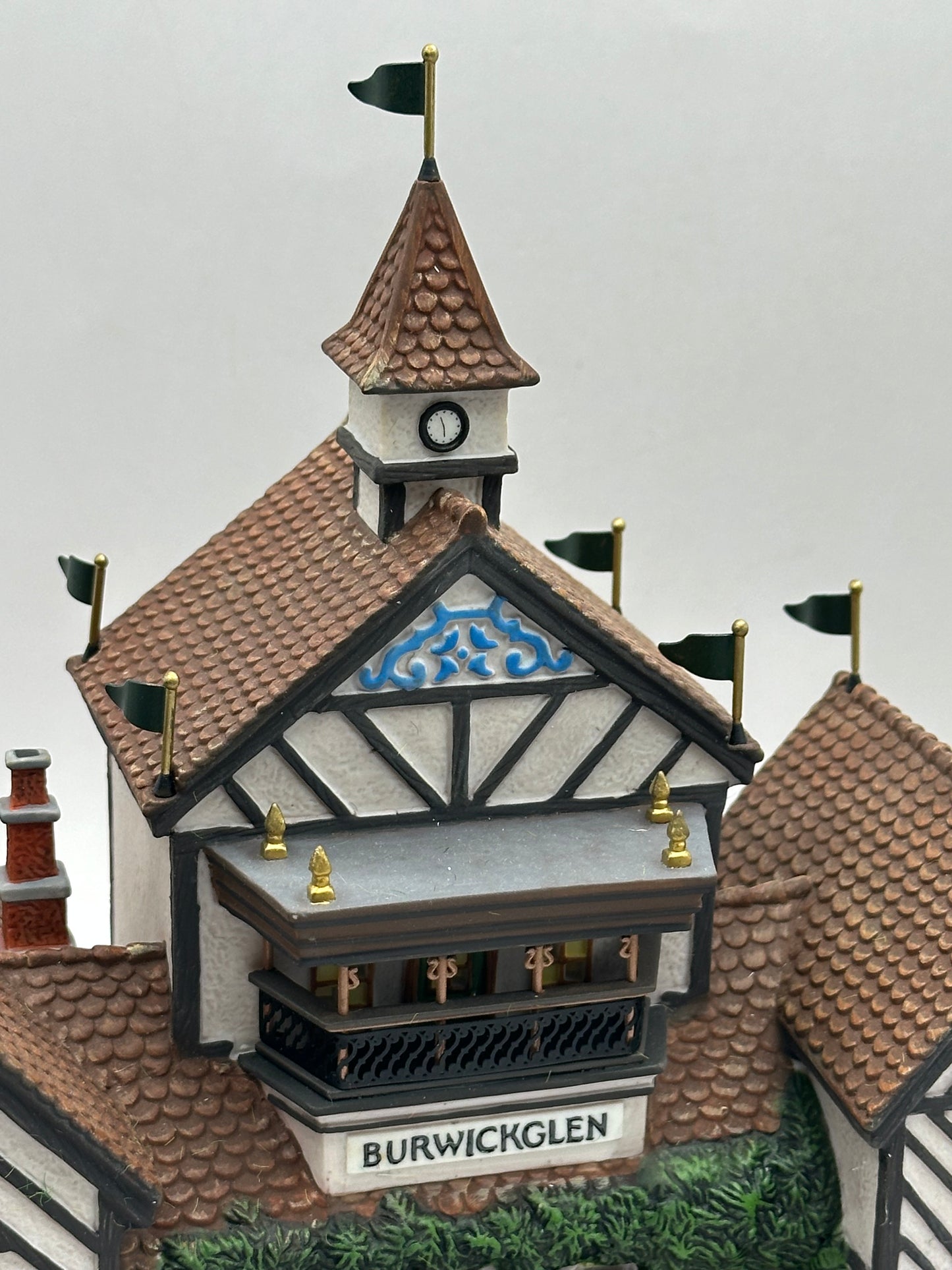 Department 56 - Burwickglen Golf Clubhouse - Dickens' Village