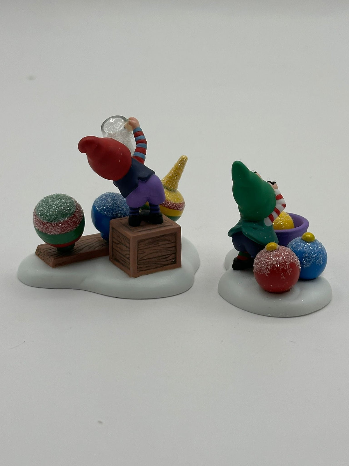 Department 56 - Glitter Detail - North Pole Series