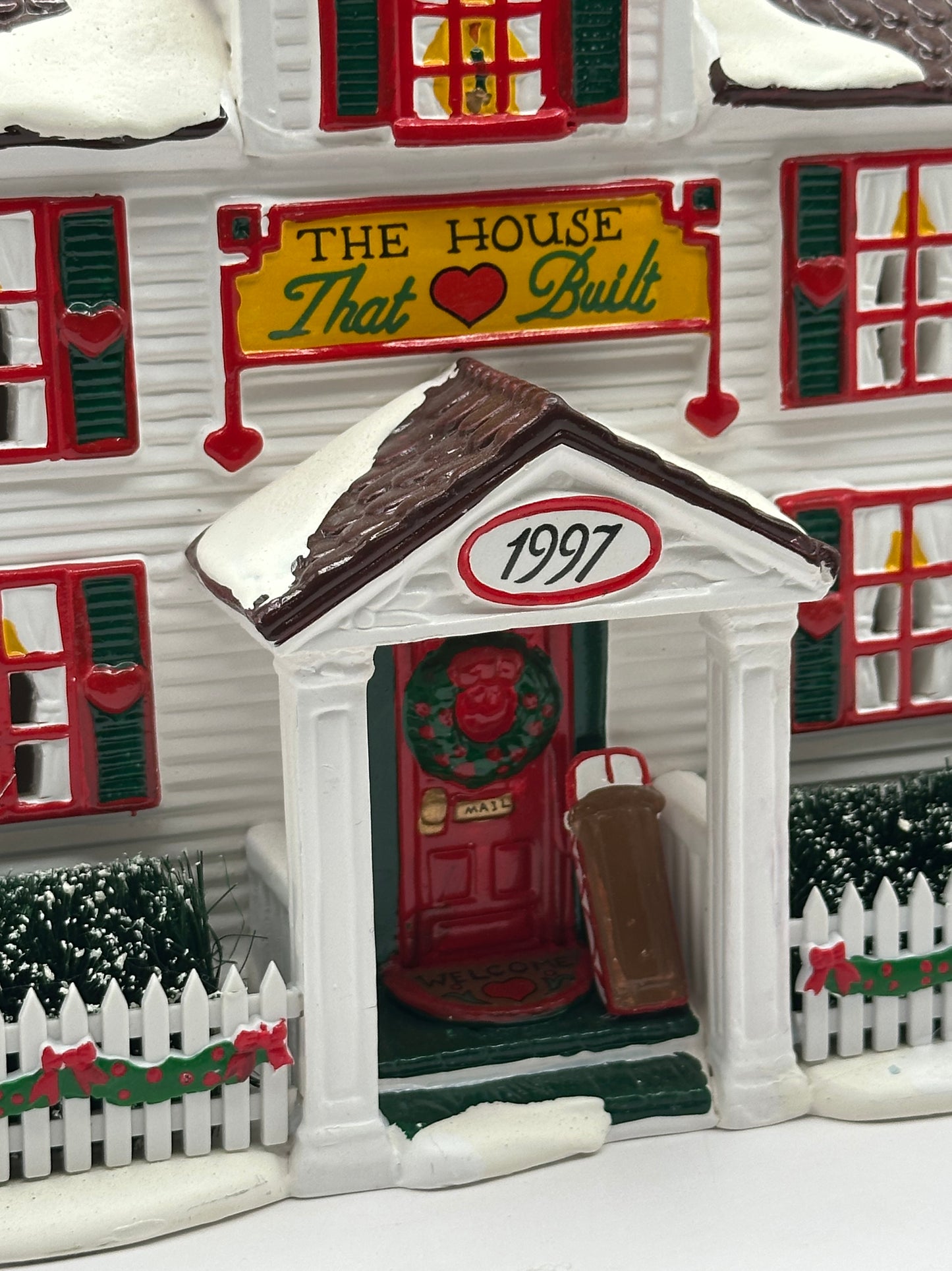 Department 56 - "The House that Love Built" Ronald McDonald House 1997