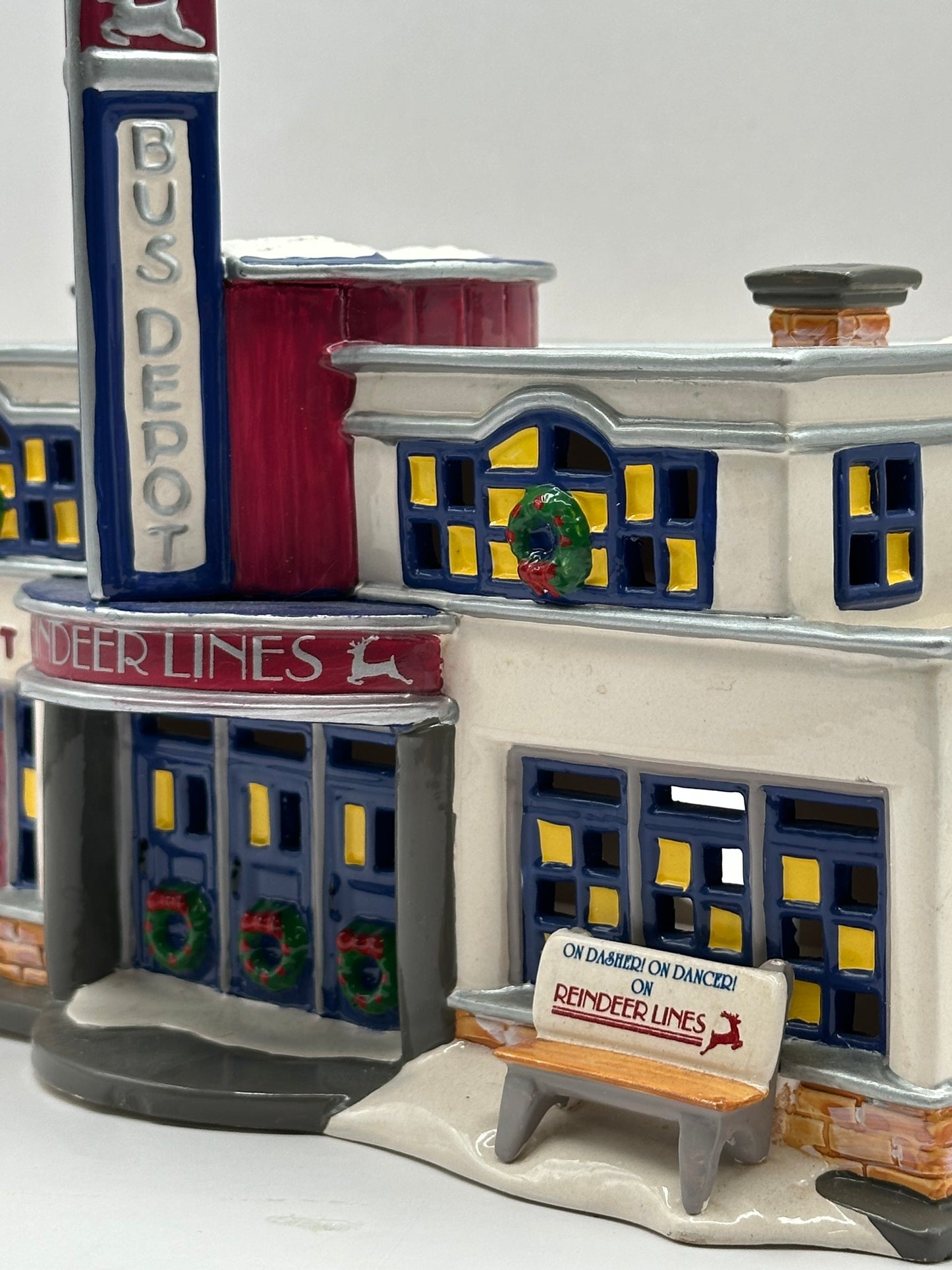 Department 56 - Reindeer Bus Depot - Original Snow Village