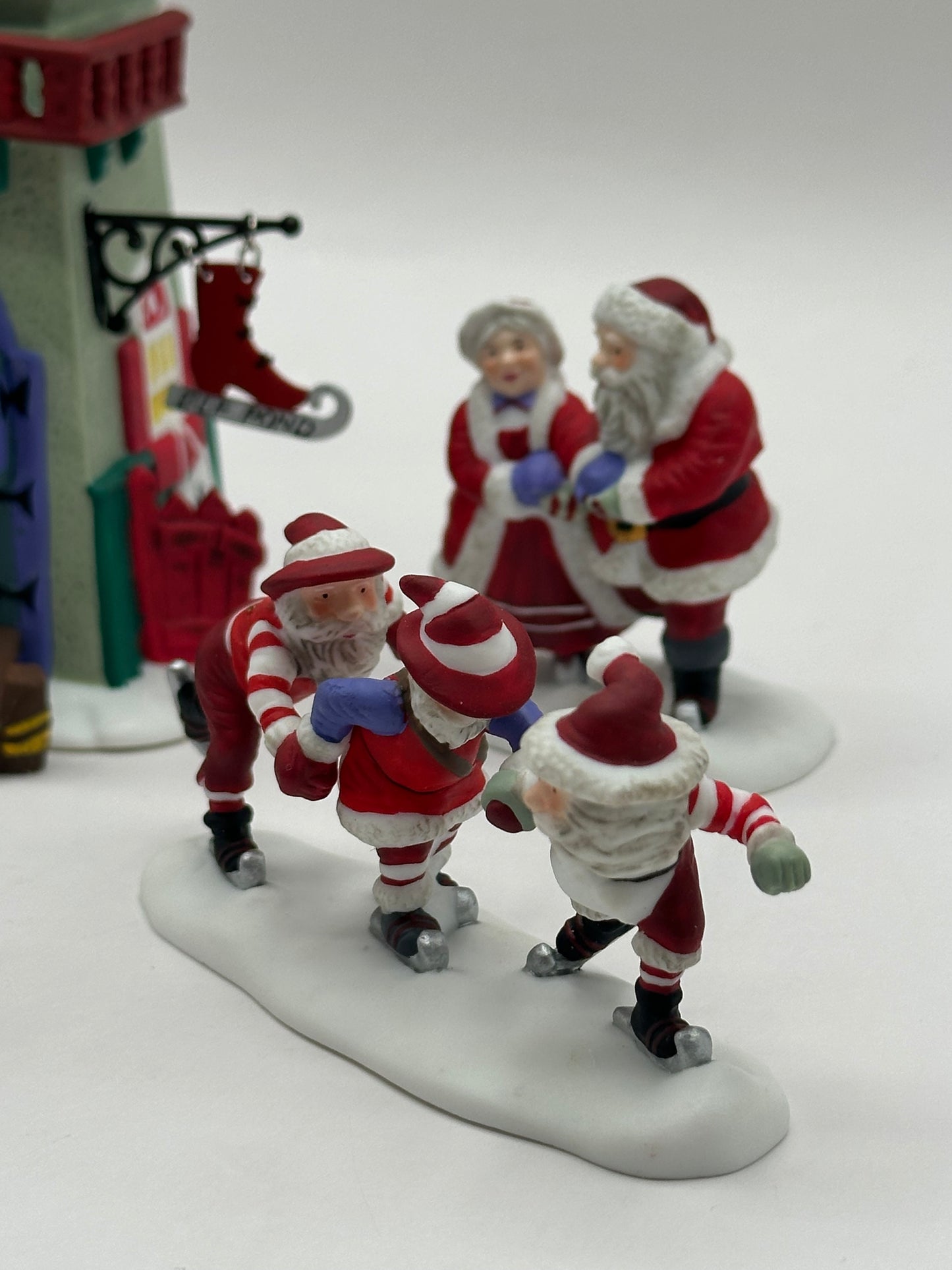 Department 56 - Peppermint Skating Party - North Pole Series