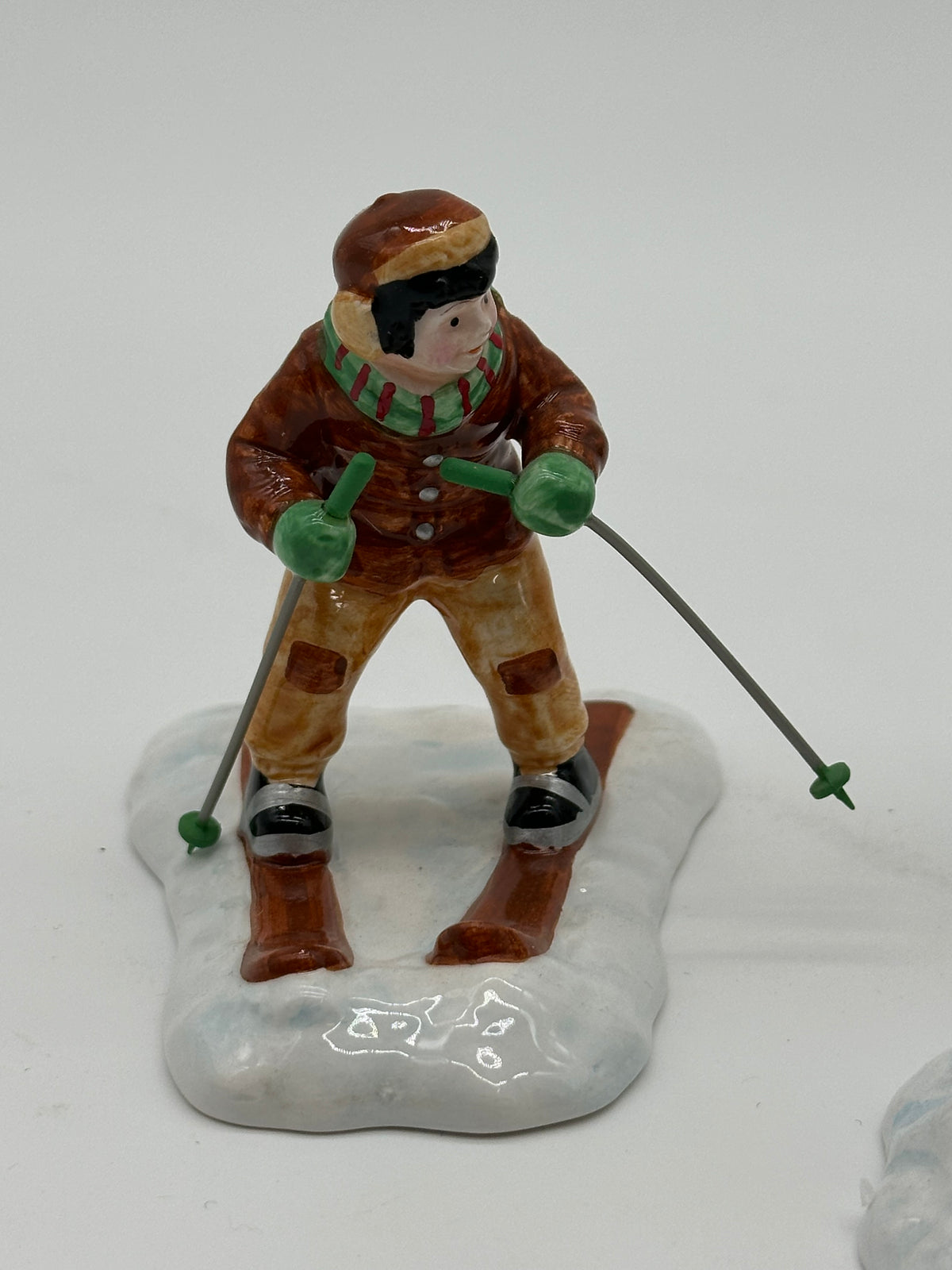 Department 56 - Skaters & Skiers - Original Snow Village