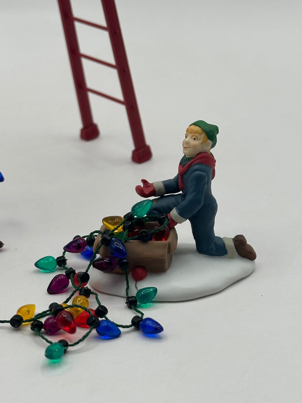Department 56 - Town Tree Trimmers - Christmas in the City