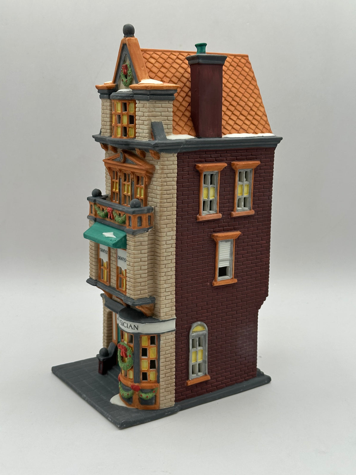 Department 56 - The Doctor's Office - Christmas in the City