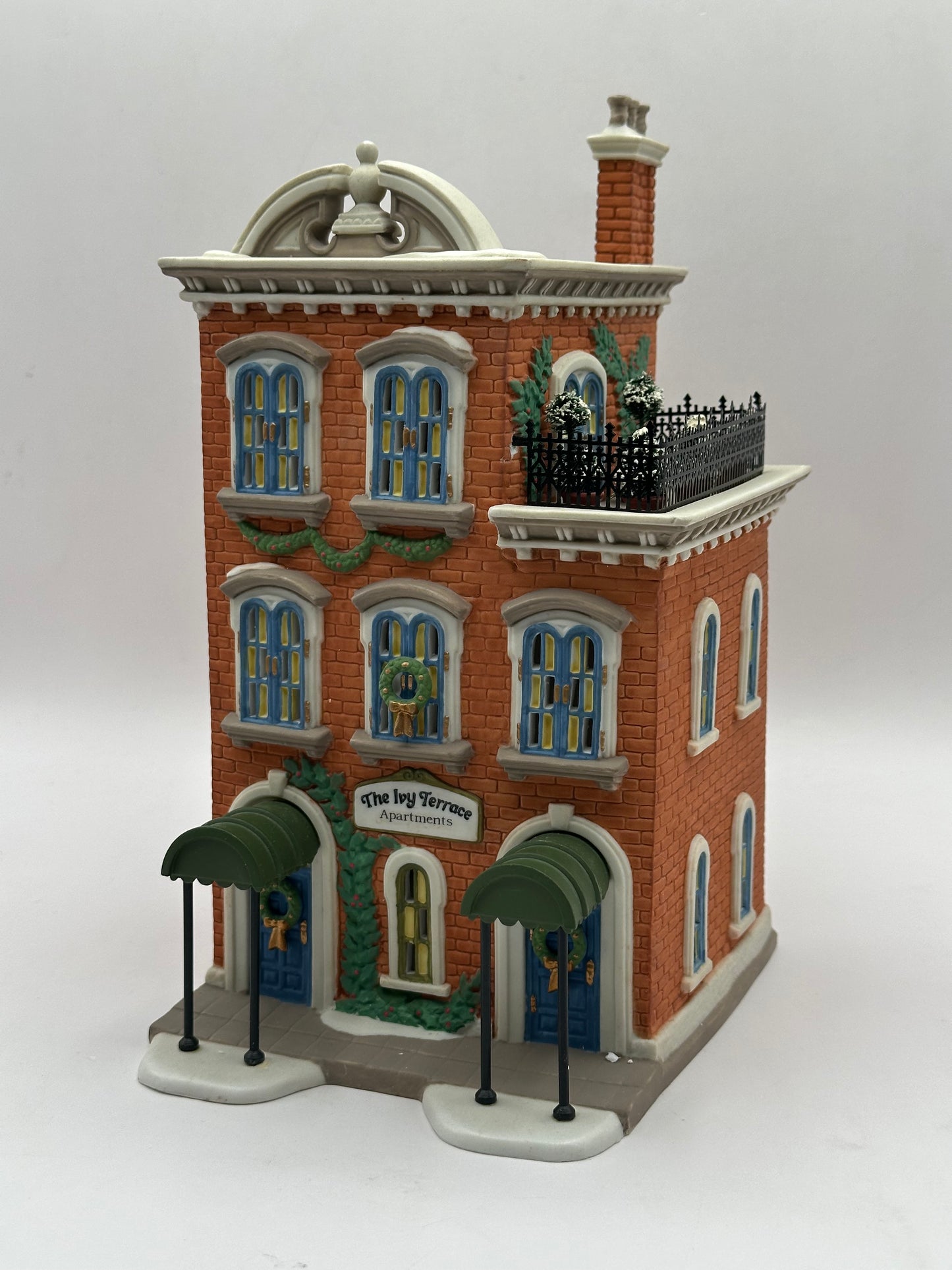 Department 56 - Ivy Terrace Apartments - Christmas in the City