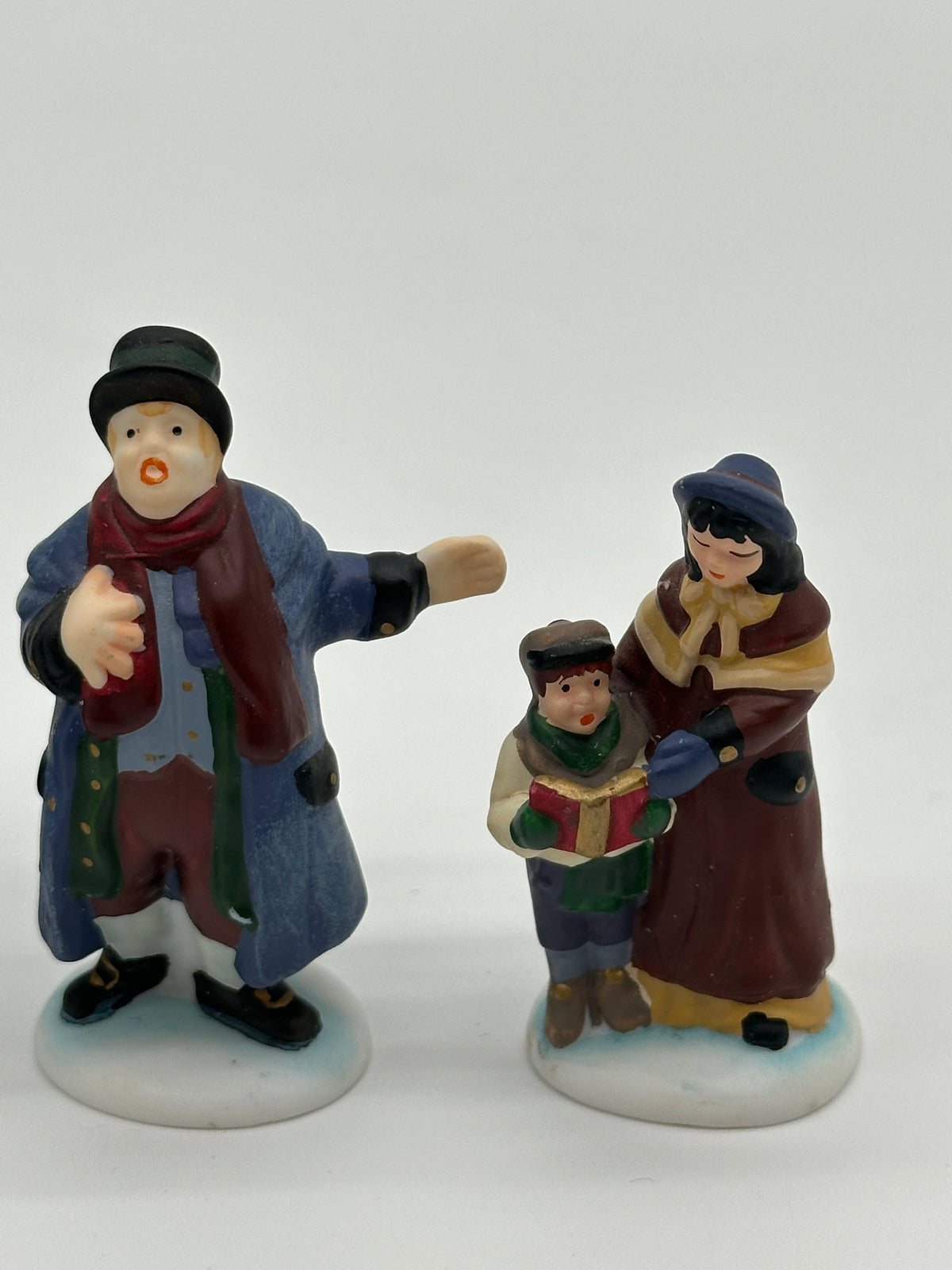 Department 56 - Town Square Carolers - Dickens’ Village