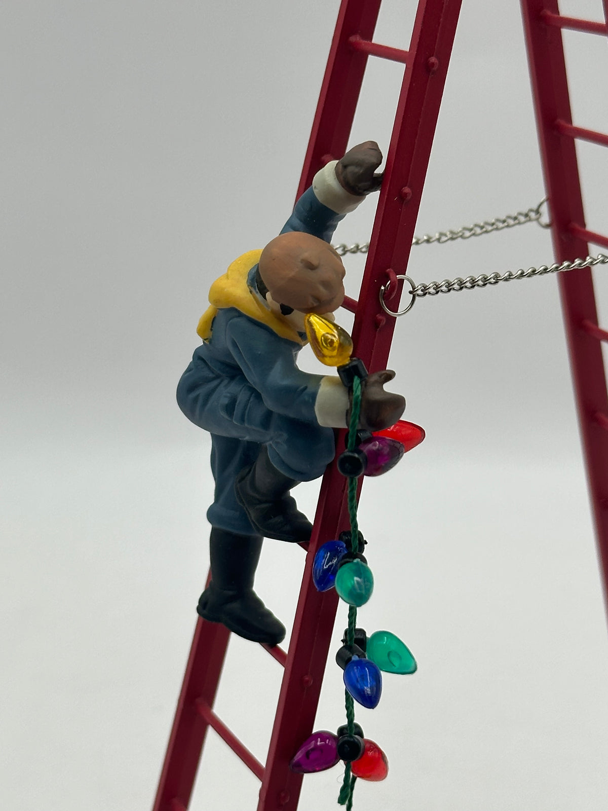 Department 56 - Town Tree Trimmers - Christmas in the City