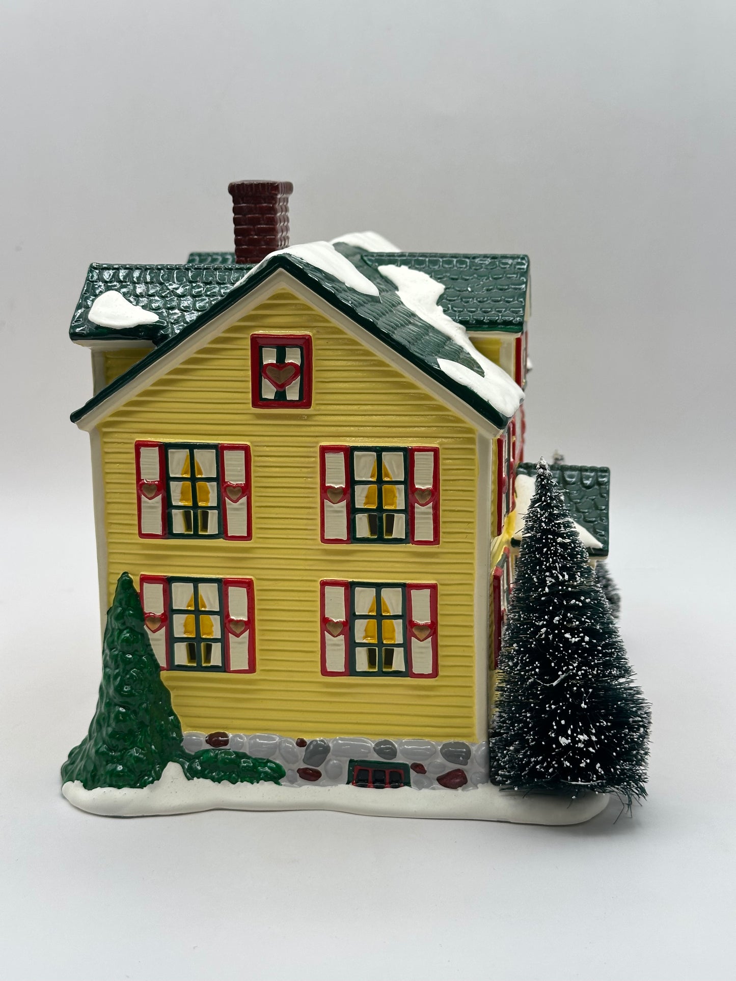 Department 56 - "The House that Love Built" Ronald McDonald House 1998