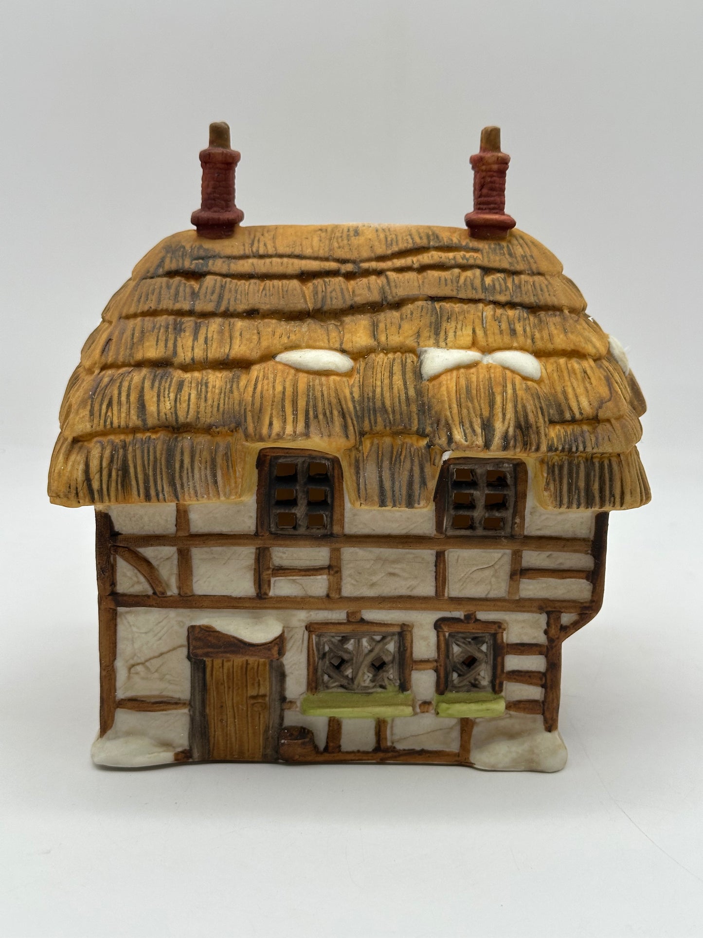 Department 56 - Thatched Cottage - Dickens' Village